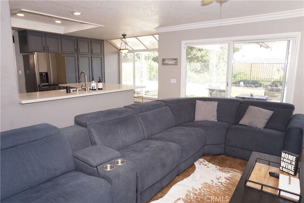 Corona, California, 92879, United States, 4 Bedrooms Bedrooms, ,3 BathroomsBathrooms,Residential,For Sale,1874942
