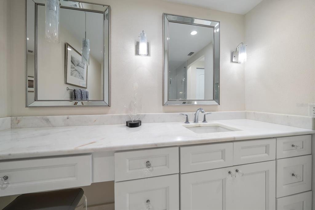 Belleair, Florida, 33756, United States, 2 Bedrooms Bedrooms, ,2 BathroomsBathrooms,Residential,For Sale,1877126