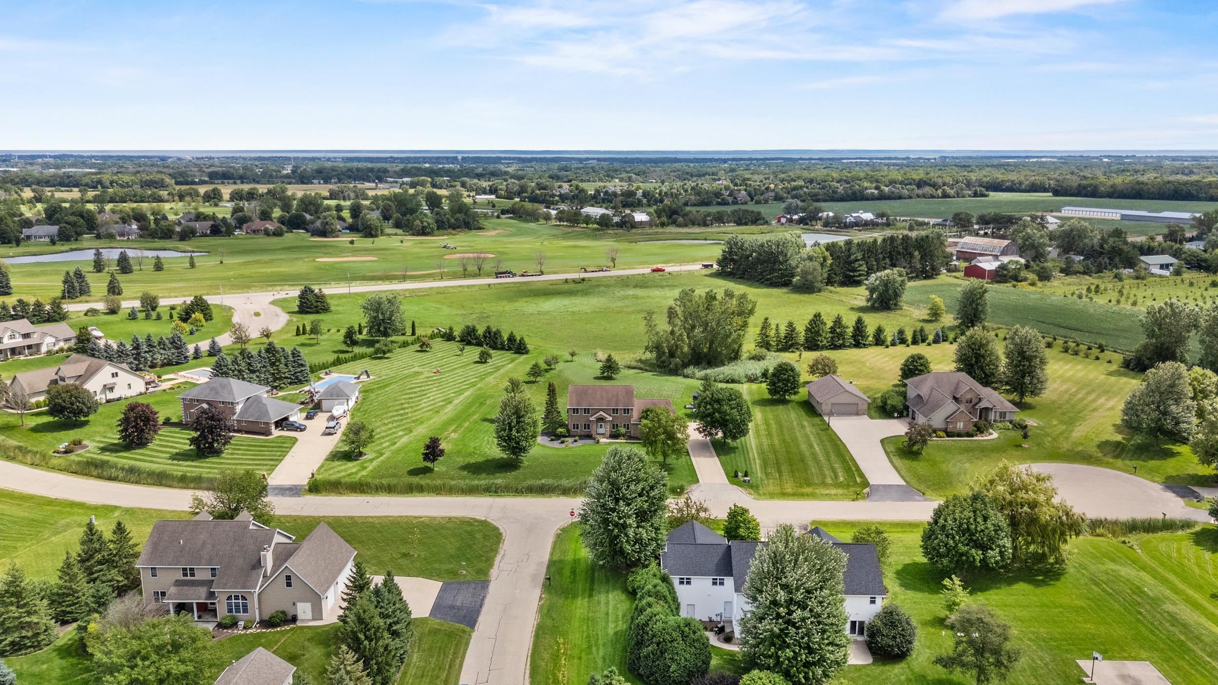 Neenah, Wisconsin, 54956, United States, 4 Bedrooms Bedrooms, ,4 BathroomsBathrooms,Residential,For Sale,1930712