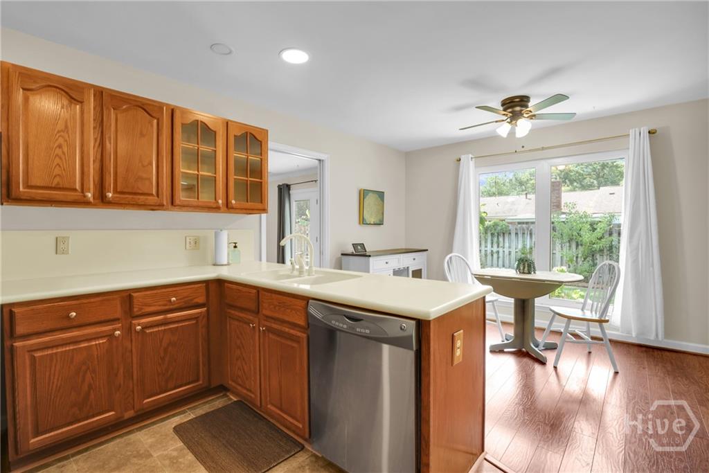 Savannah, Georgia, 31410, United States, 3 Bedrooms Bedrooms, ,2 BathroomsBathrooms,Residential,For Sale,1921952