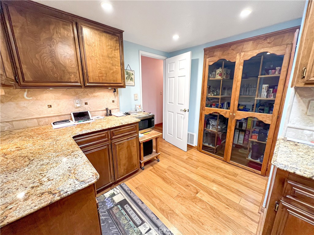 Santa Ana, California, 92701, United States, 4 Bedrooms Bedrooms, ,2 BathroomsBathrooms,Residential,For Sale,1940678