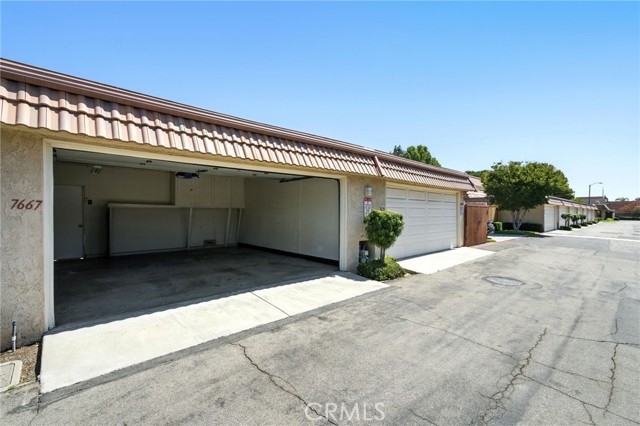 Huntington Beach, California, 92648, United States, 2 Bedrooms Bedrooms, ,2 BathroomsBathrooms,Residential,For Sale,1903026