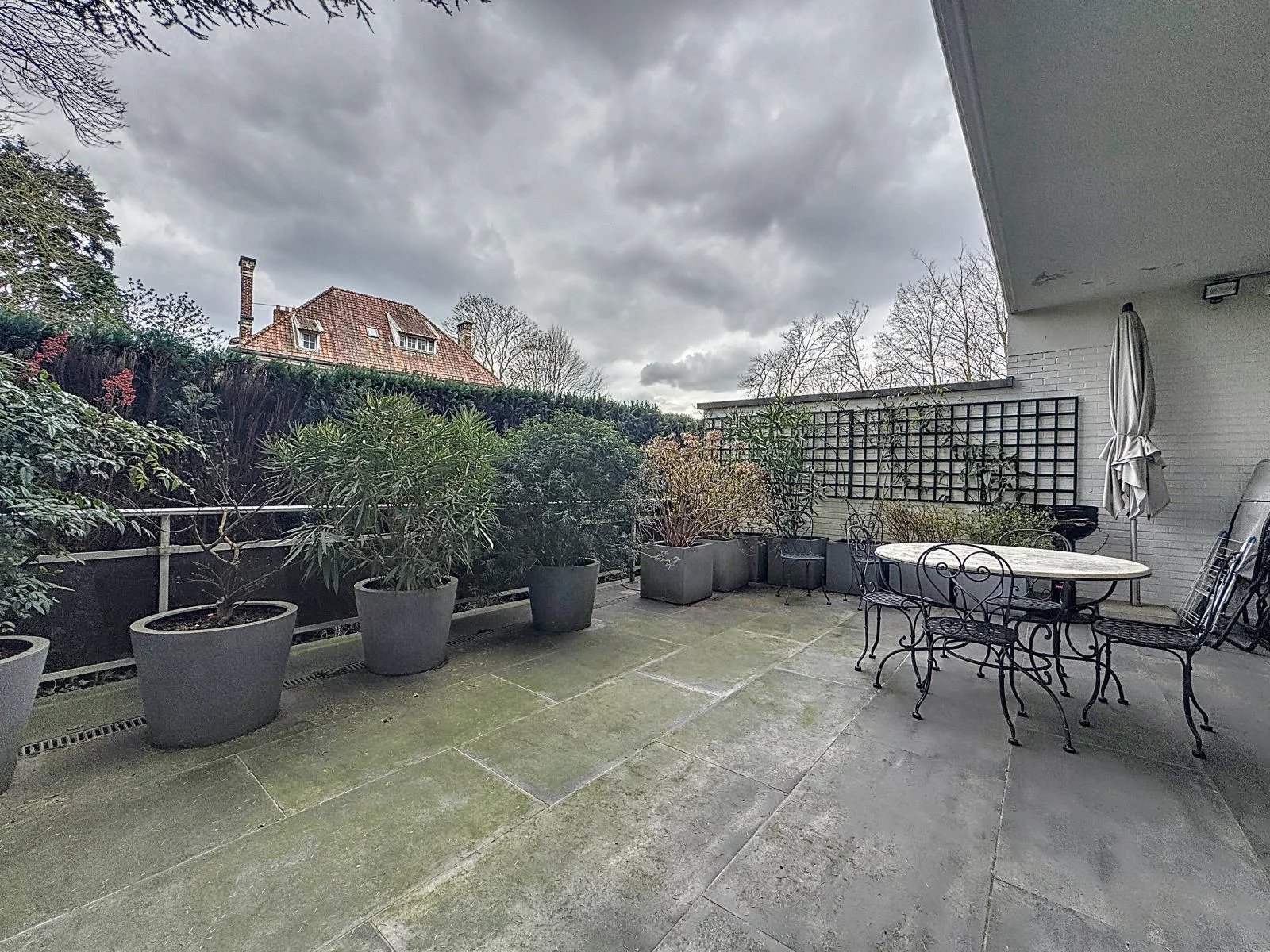 Uccle, 1180, BE, 3 Bedrooms Bedrooms, ,2 BathroomsBathrooms,Residential,For Sale,1995617