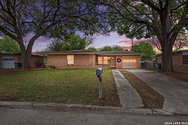 Cicero Dr, San Antonio, TX 78218