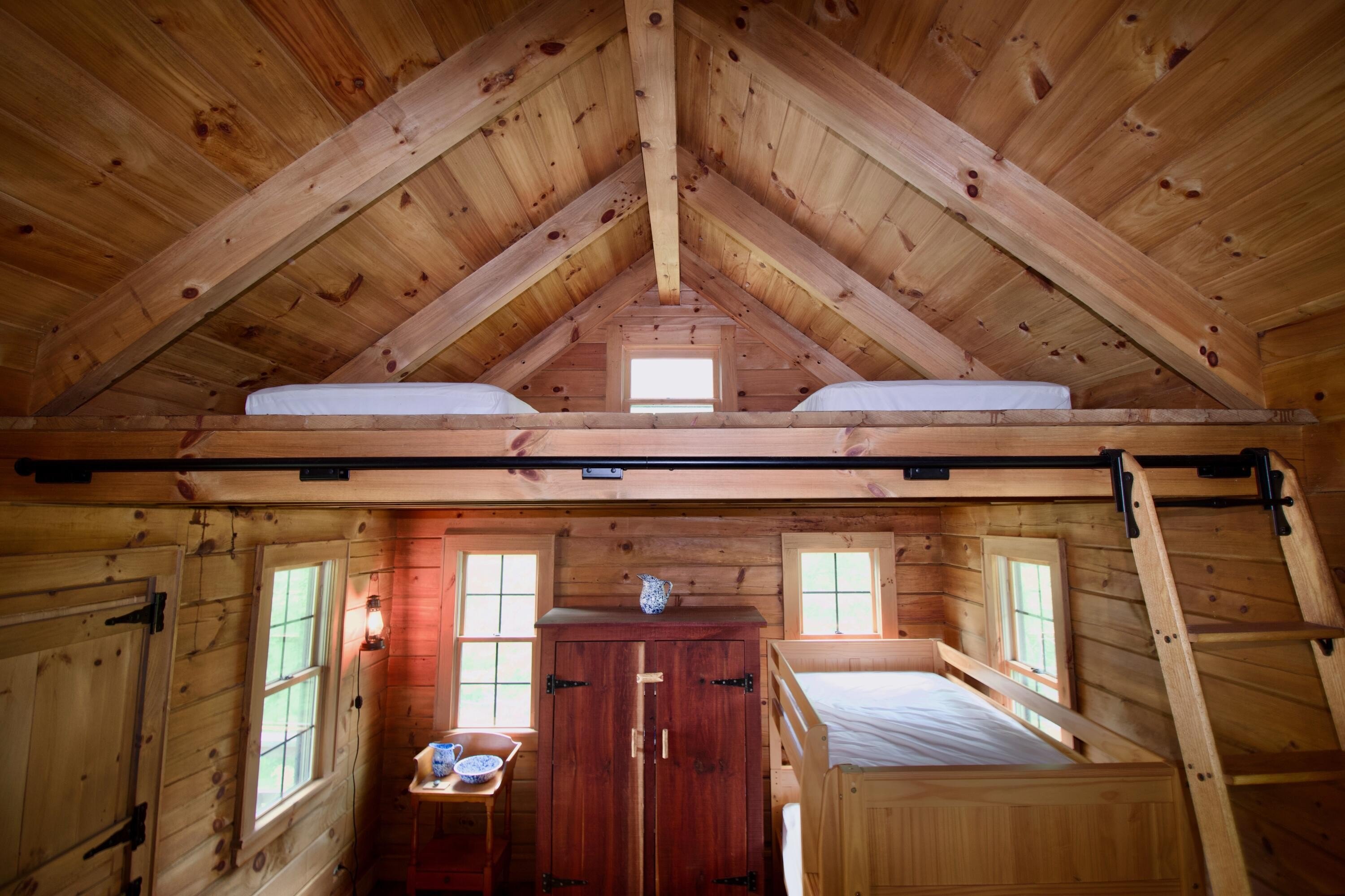 Hinton, West Virginia, 25951, United States, 3 Bedrooms Bedrooms, ,2 BathroomsBathrooms,Residential,For Sale,1847194