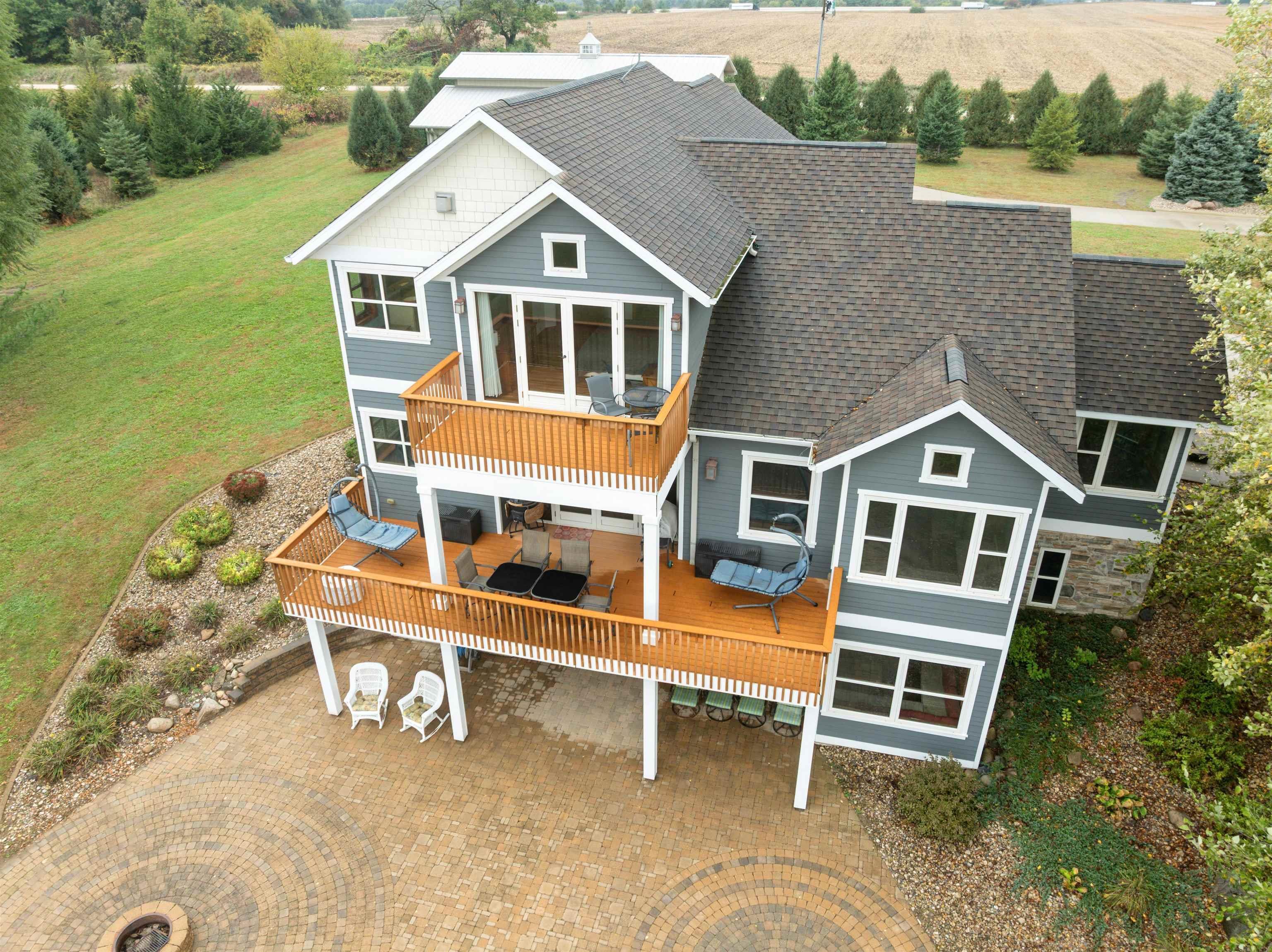 Waverly, Iowa, 50677, United States, 4 Bedrooms Bedrooms, ,4 BathroomsBathrooms,Residential,For Sale,1974808