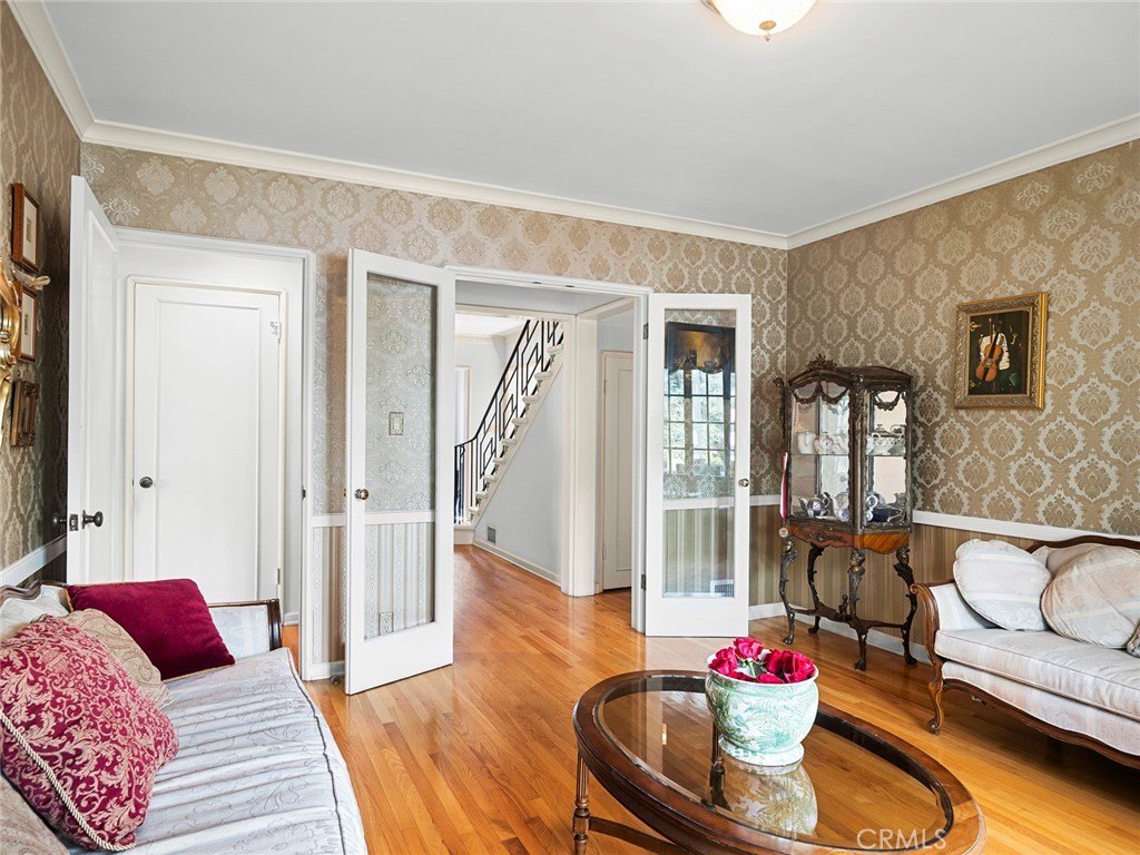 Glendale, California, 91207, United States, 4 Bedrooms Bedrooms, ,3 BathroomsBathrooms,Residential,For Sale,1910492