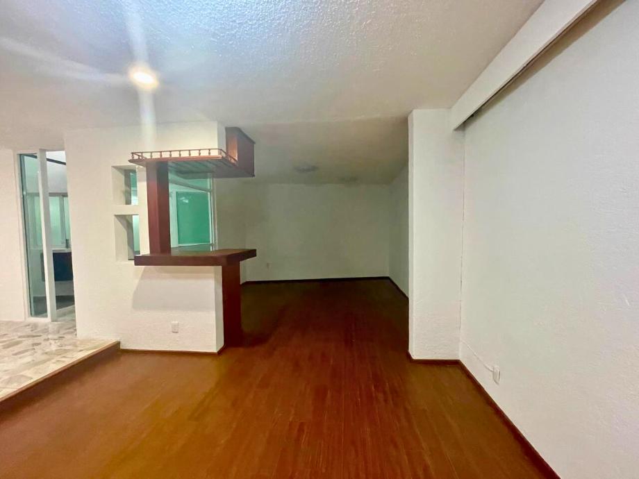 Naucalpan de Juárez, Estado de méxico, 53115, Mexico, 6 Bedrooms Bedrooms, ,5 BathroomsBathrooms,Residential,For Sale,1939413