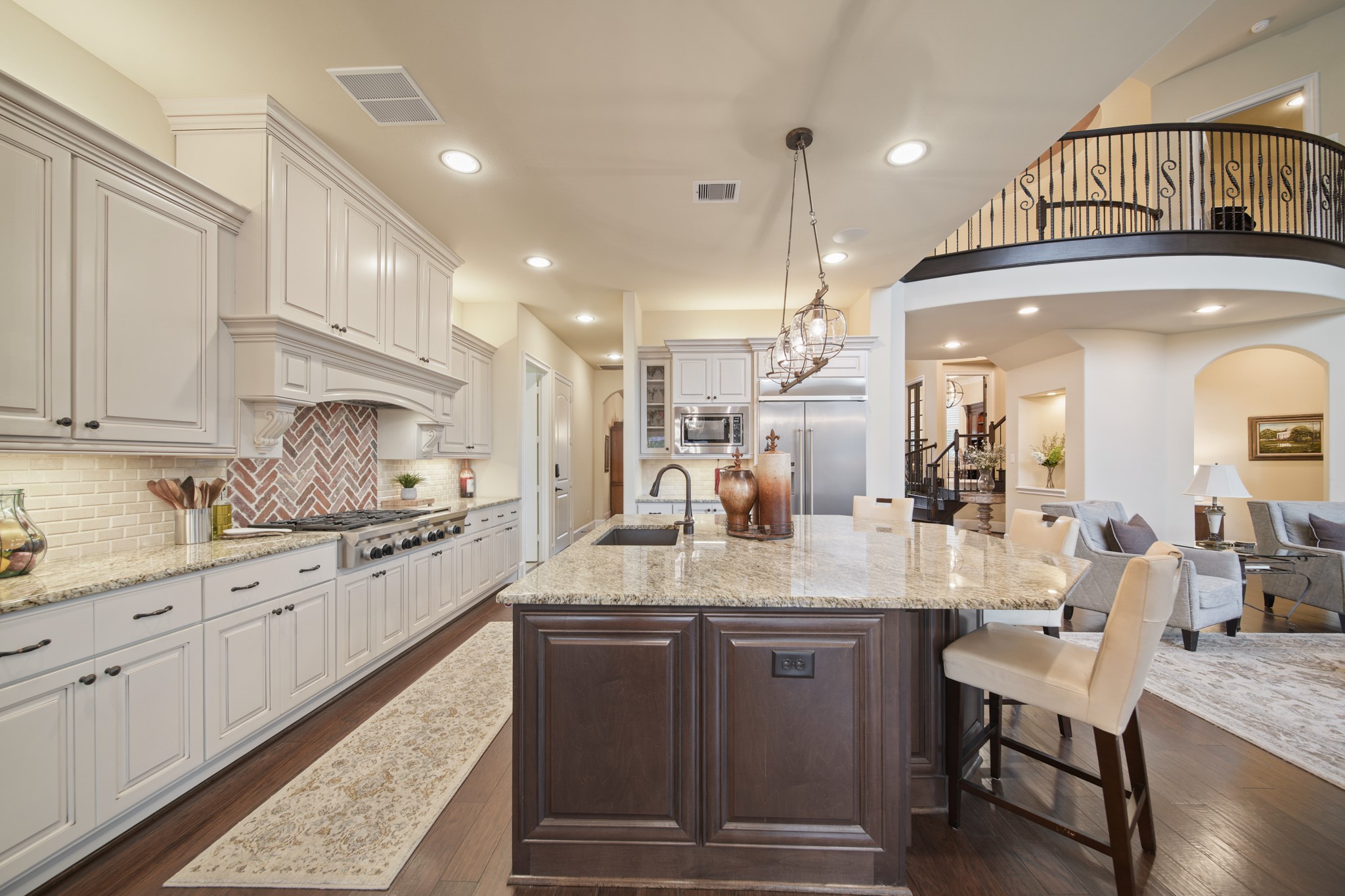 Friendswood, Texas, 77546, United States, 5 Bedrooms Bedrooms, ,6 BathroomsBathrooms,Residential,For Sale,1989691