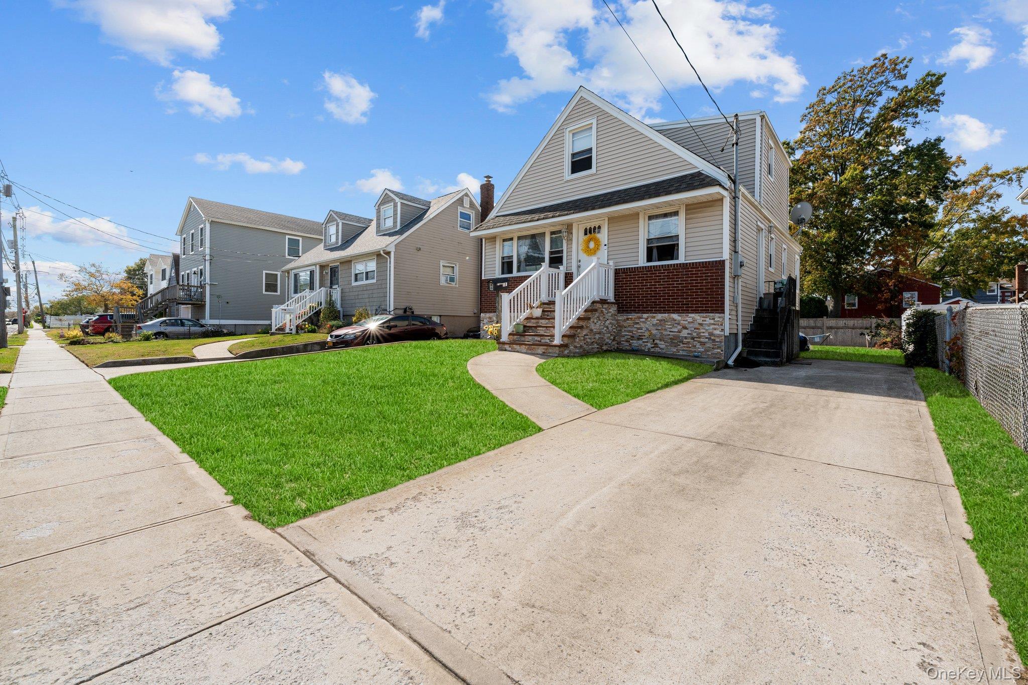 Freeport, New York, 11520, United States, 4 Bedrooms Bedrooms, ,2 BathroomsBathrooms,Residential,For Sale,1981047