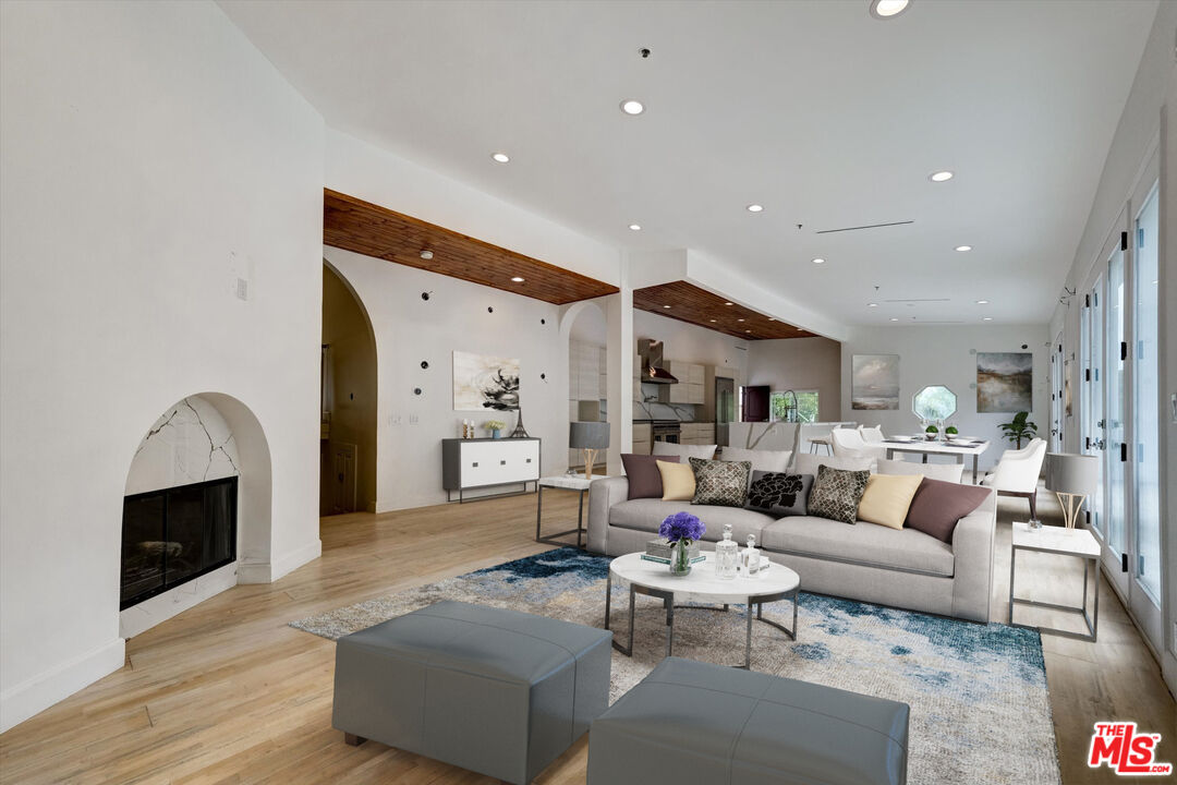 Beverly Hills, California, 90210, United States, 8 Bedrooms Bedrooms, ,3 BathroomsBathrooms,Residential,For Sale,1916732