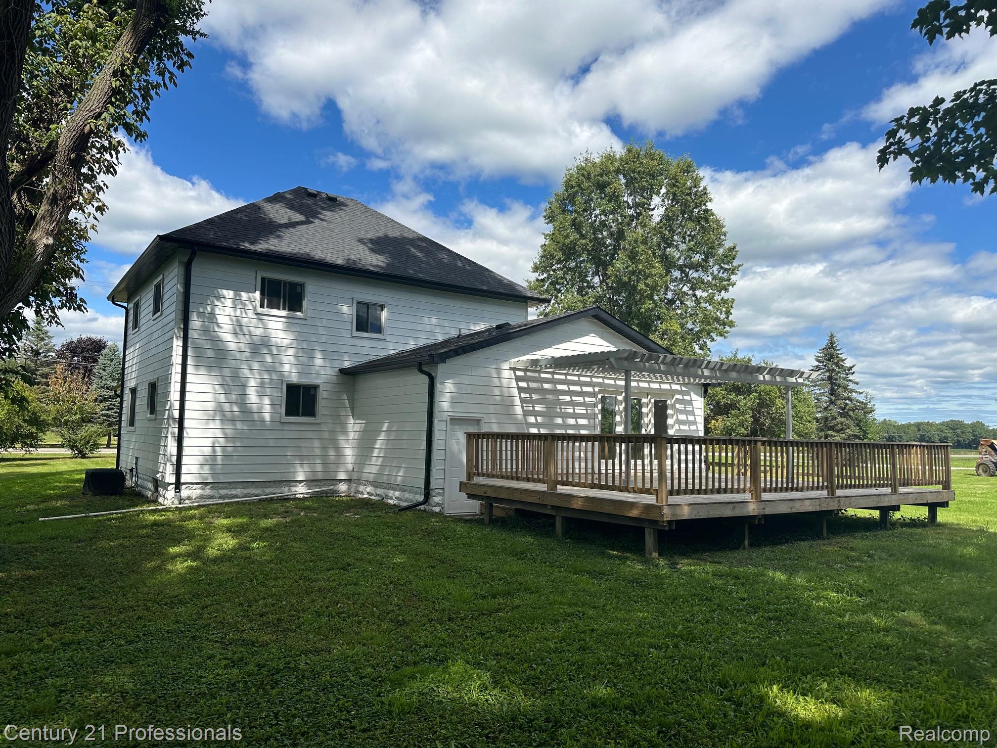 China, Michigan, 48054, United States, 4 Bedrooms Bedrooms, ,2 BathroomsBathrooms,Residential,For Sale,1974308