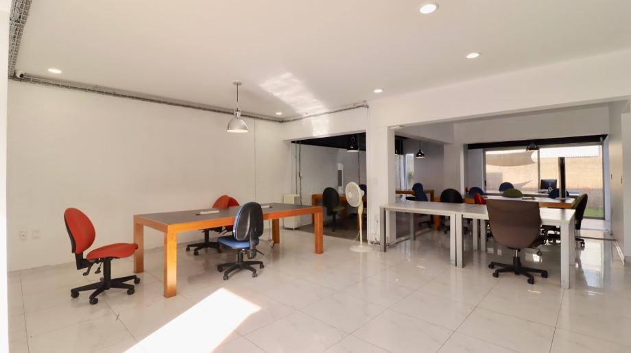 Gral Manuel de la Pe?a y Pe?a, Morelia, Michoacán de Ocampo, 58260, Mexico, 3 Bedrooms Bedrooms, ,3 BathroomsBathrooms,Residential,For Sale,Gral Manuel de la Pe?a y Pe?a,1548777
