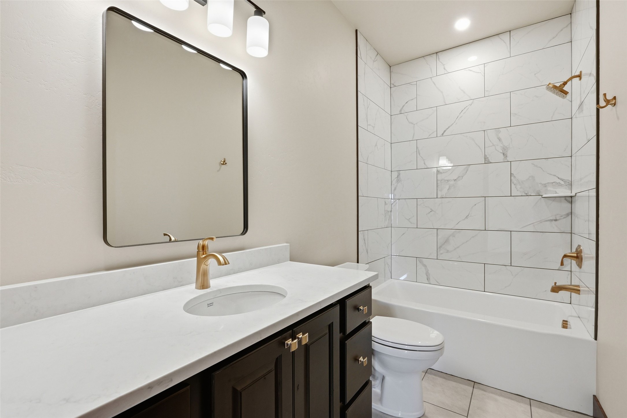  475 Ashleigh Lane - 物件實景