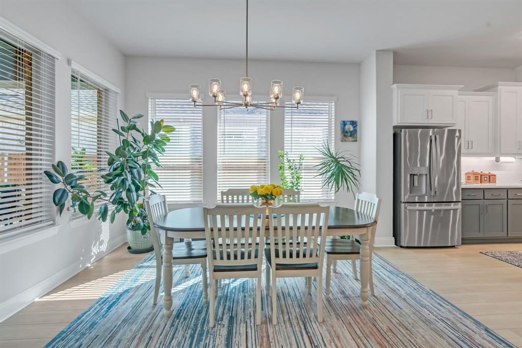 Arlington, Texas, 76005, United States, 3 Bedrooms Bedrooms, ,2 BathroomsBathrooms,Residential,For Sale,1902792
