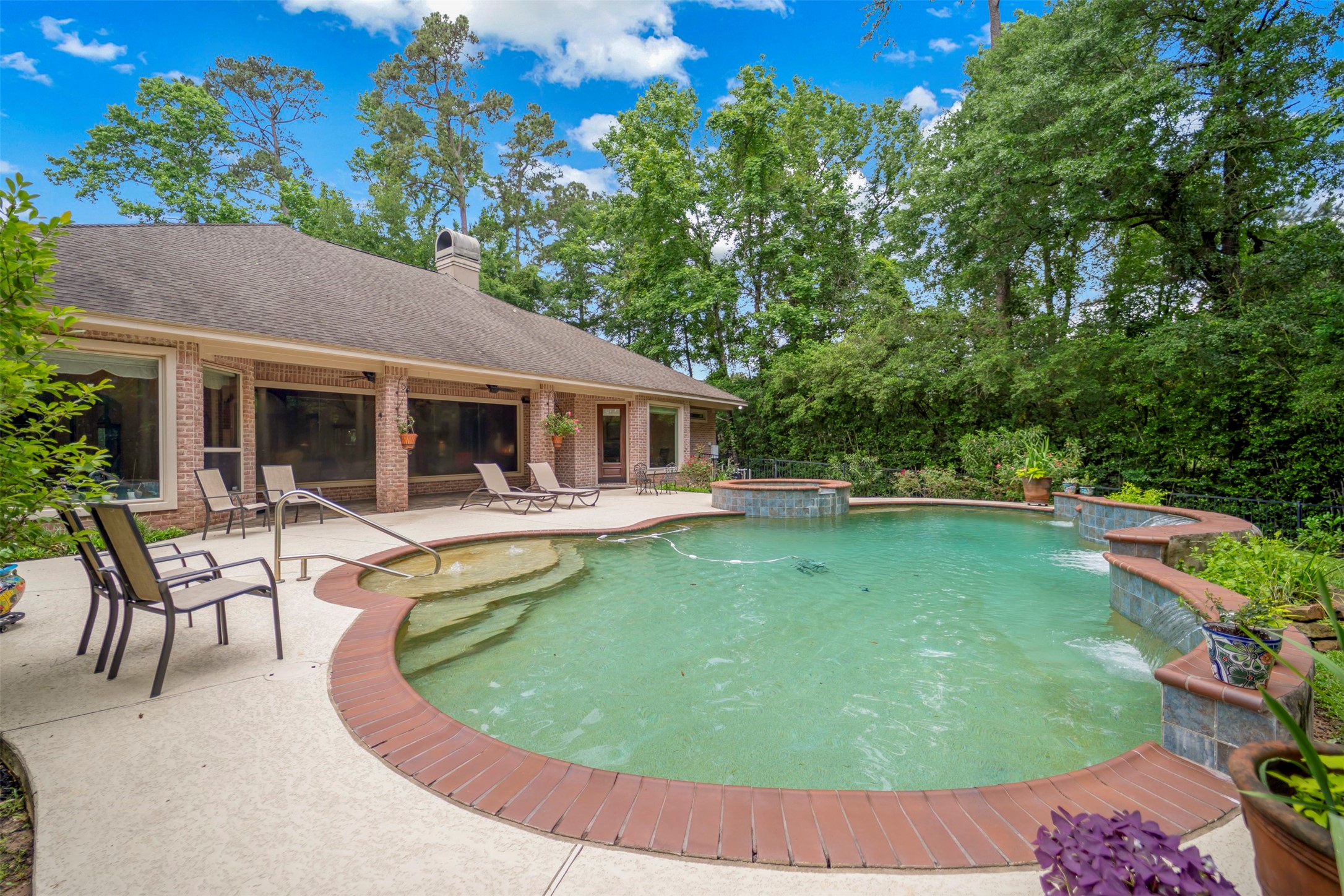 Conroe, Texas, 77304, United States, 3 Bedrooms Bedrooms, ,4 BathroomsBathrooms,Residential,For Sale,1991628