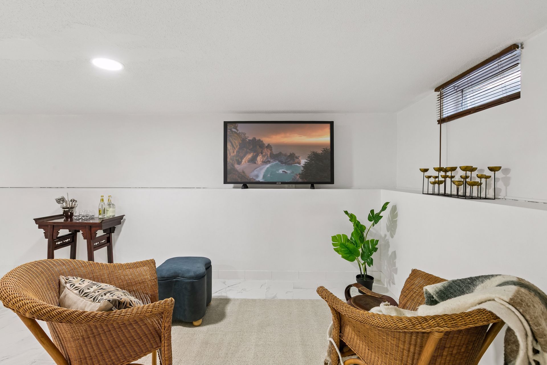  Modern Rambler with Designer Finishes - 物件實景