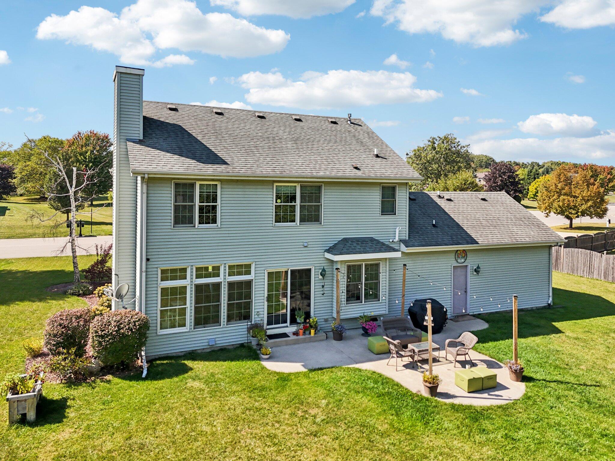 Pleasant Prairie, Wisconsin, 53158, United States, 4 Bedrooms Bedrooms, ,3 BathroomsBathrooms,Residential,For Sale,1983486