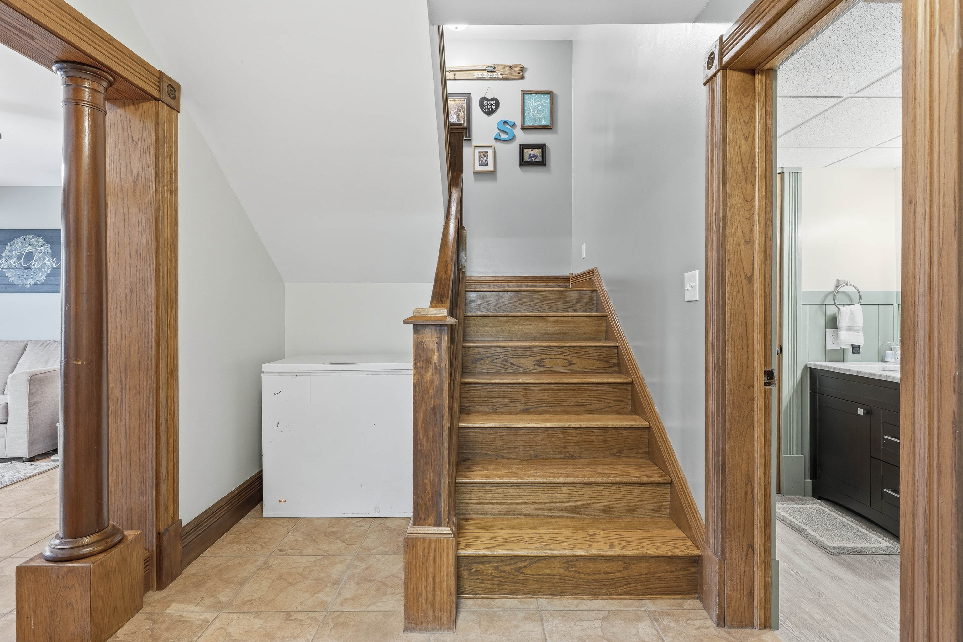 Manhattan, Kansas, 66503, United States, 4 Bedrooms Bedrooms, ,4 BathroomsBathrooms,Residential,For Sale,1985204