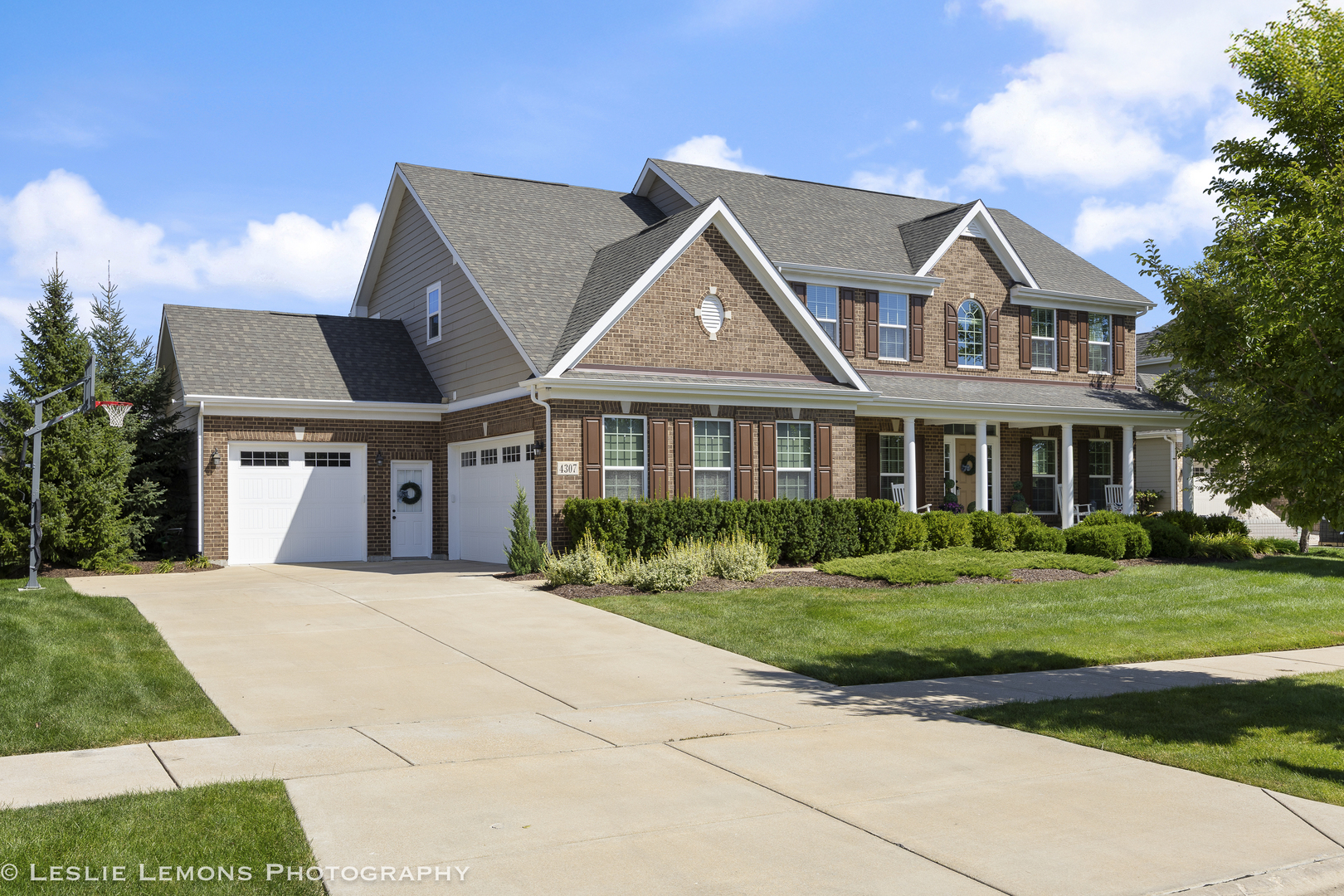 Naperville, Illinois, 60564, United States, 4 Bedrooms Bedrooms, ,5 BathroomsBathrooms,Residential,For Sale,1932801