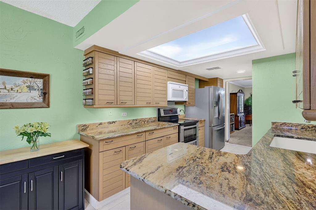 Largo, Florida, 33774, United States, 3 Bedrooms Bedrooms, ,3 BathroomsBathrooms,Residential,For Sale,1965170