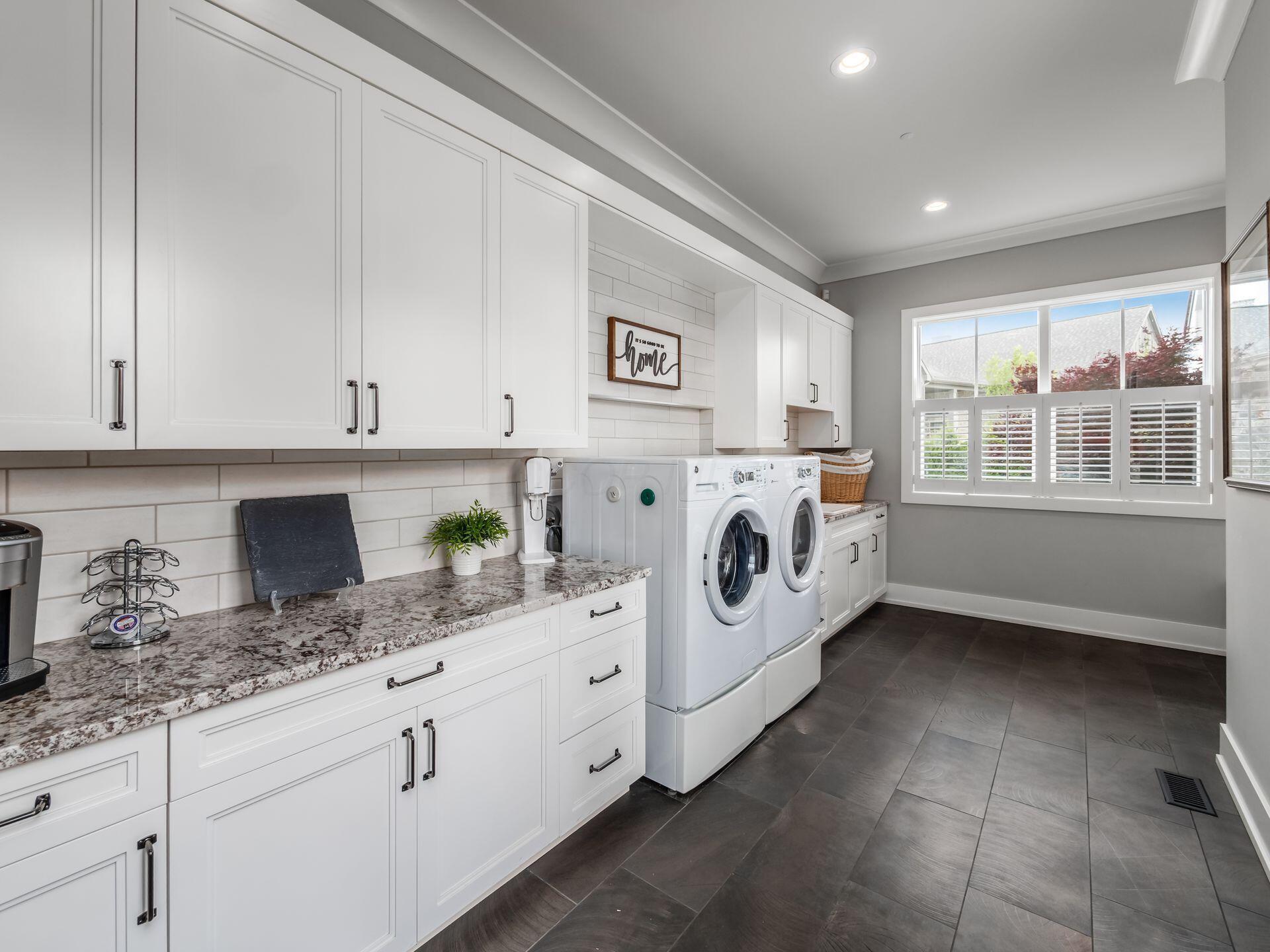 Plain City, Ohio, 43064, United States, 4 Bedrooms Bedrooms, ,6 BathroomsBathrooms,Residential,For Sale,1848839