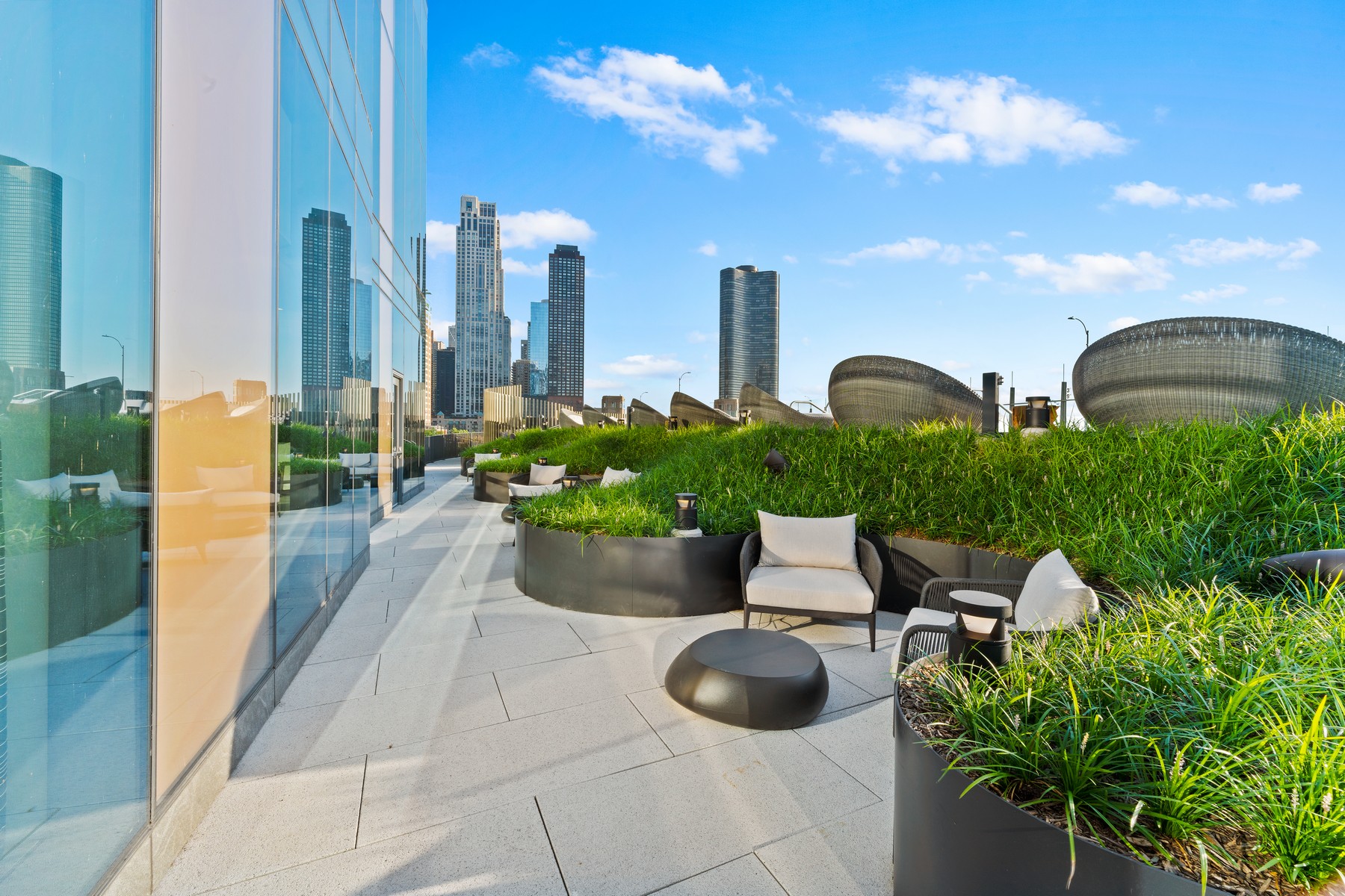  Experience Luxury Resort-Style Lakefront Living at Cirrus - 物件實景