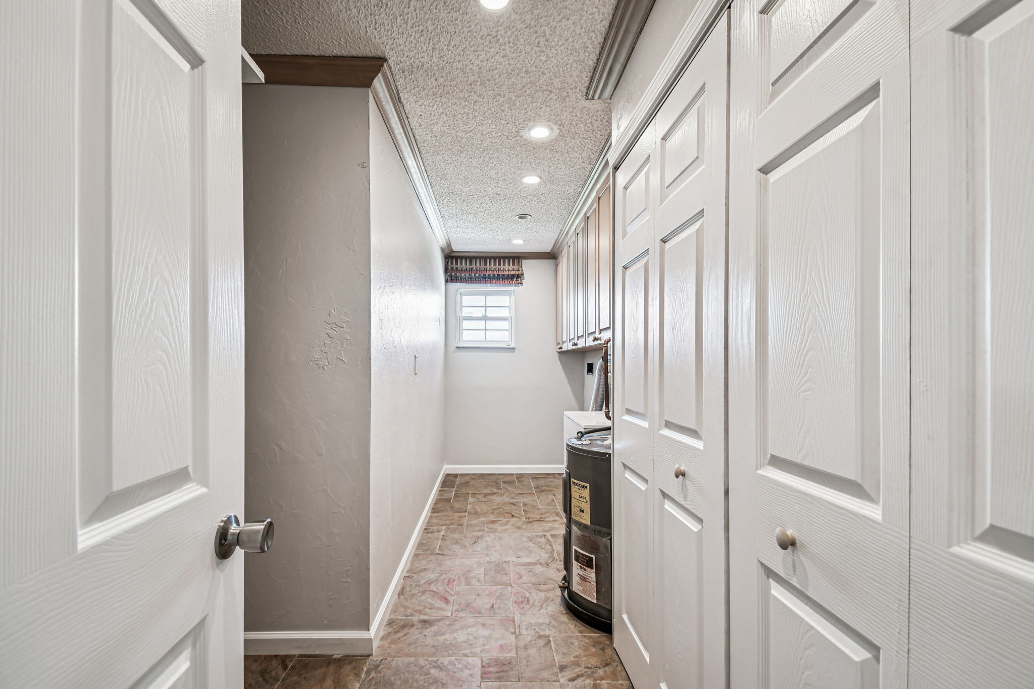 Madeira Beach, Florida, 33708, United States, 4 Bedrooms Bedrooms, ,2 BathroomsBathrooms,Residential,For Sale,2005483