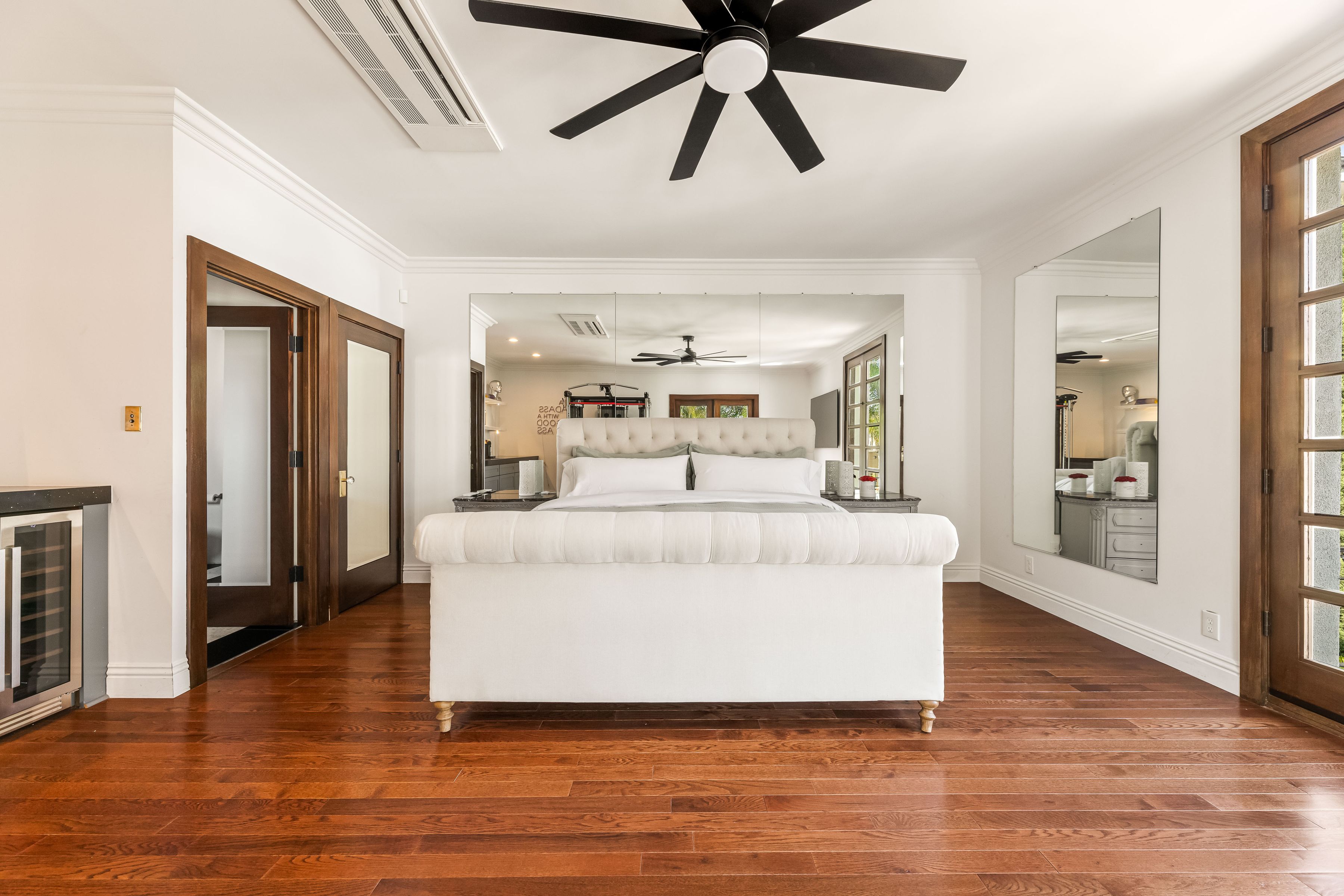  2052 S Hobart Blvd - 物件實景