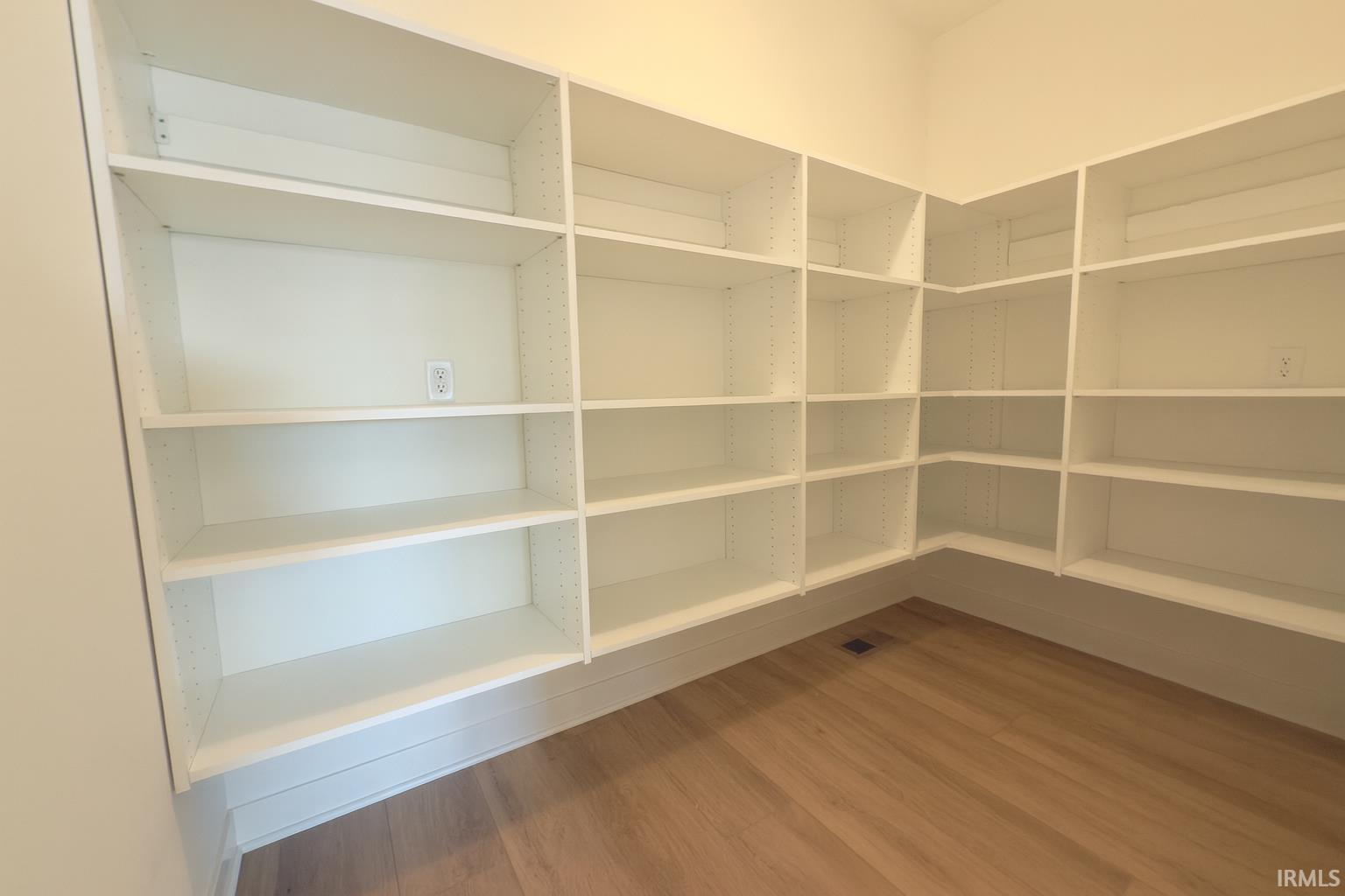 Fort Wayne, Indiana, 46845, United States, 3 Bedrooms Bedrooms, ,3 BathroomsBathrooms,Residential,For Sale,2002443