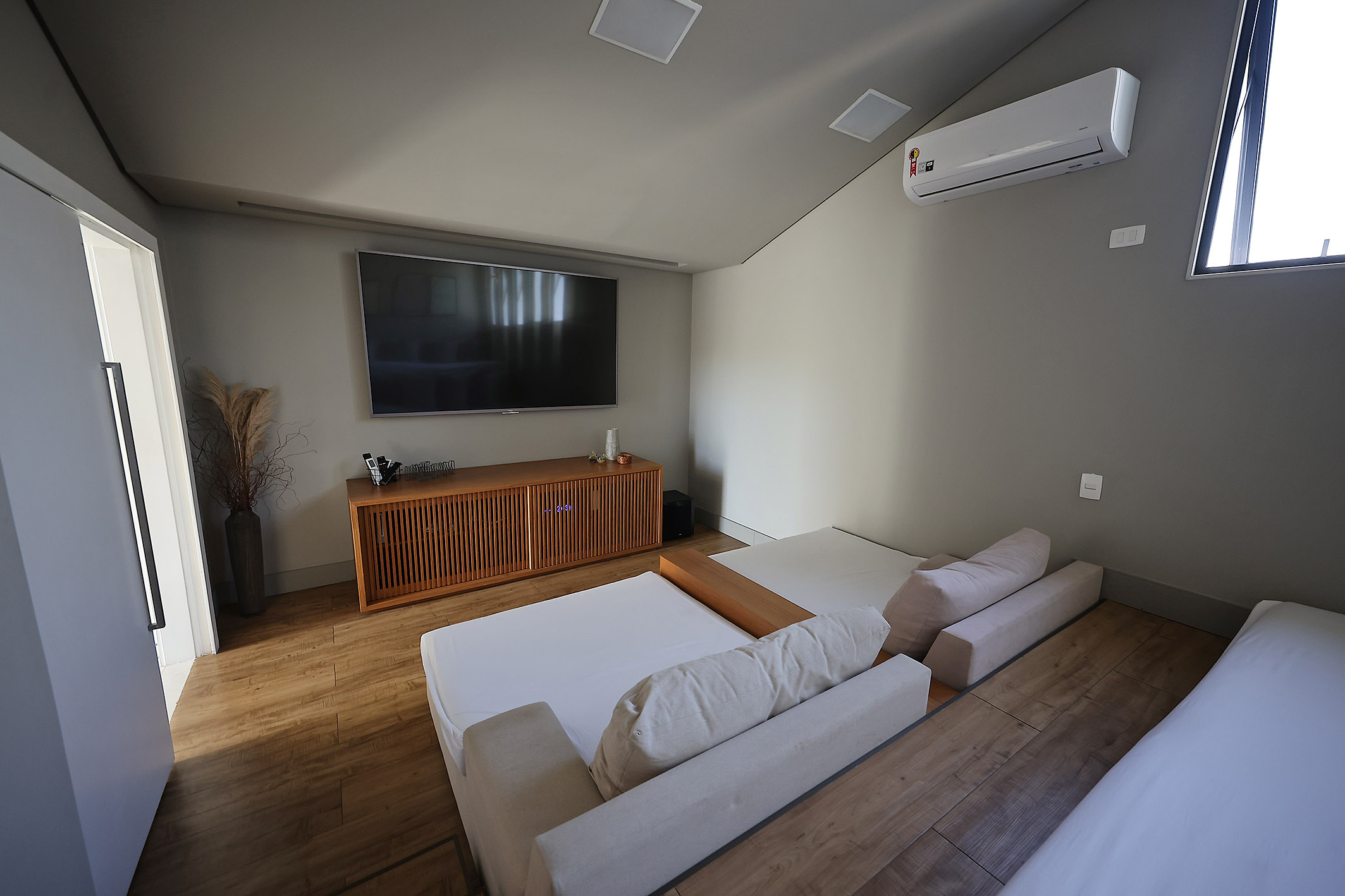  Contemporary House with 5 Suites in Barra da Tijuca - 物件實景