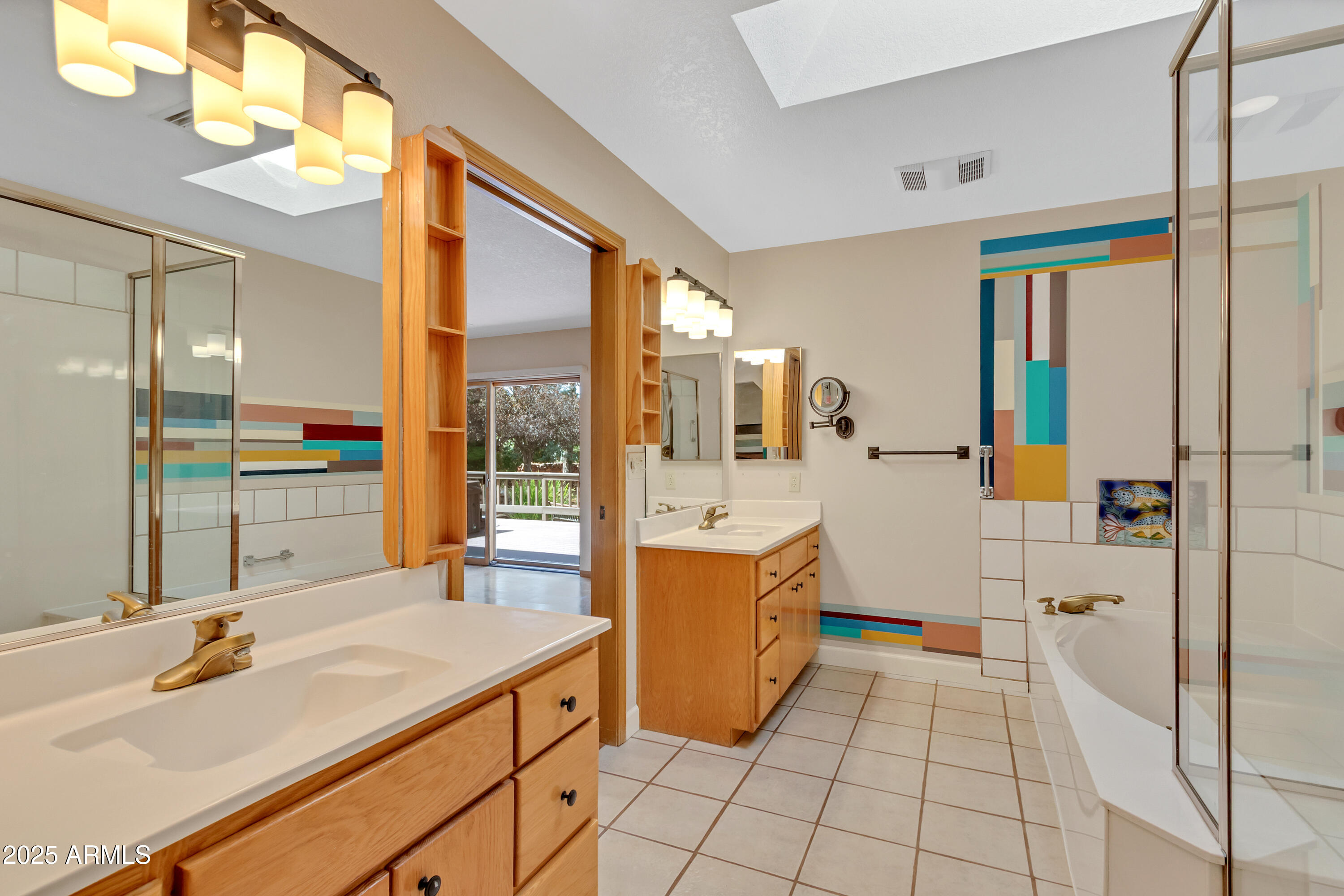 Sedona, Arizona, 86351, United States, 3 Bedrooms Bedrooms, ,Residential,For Sale,1919434