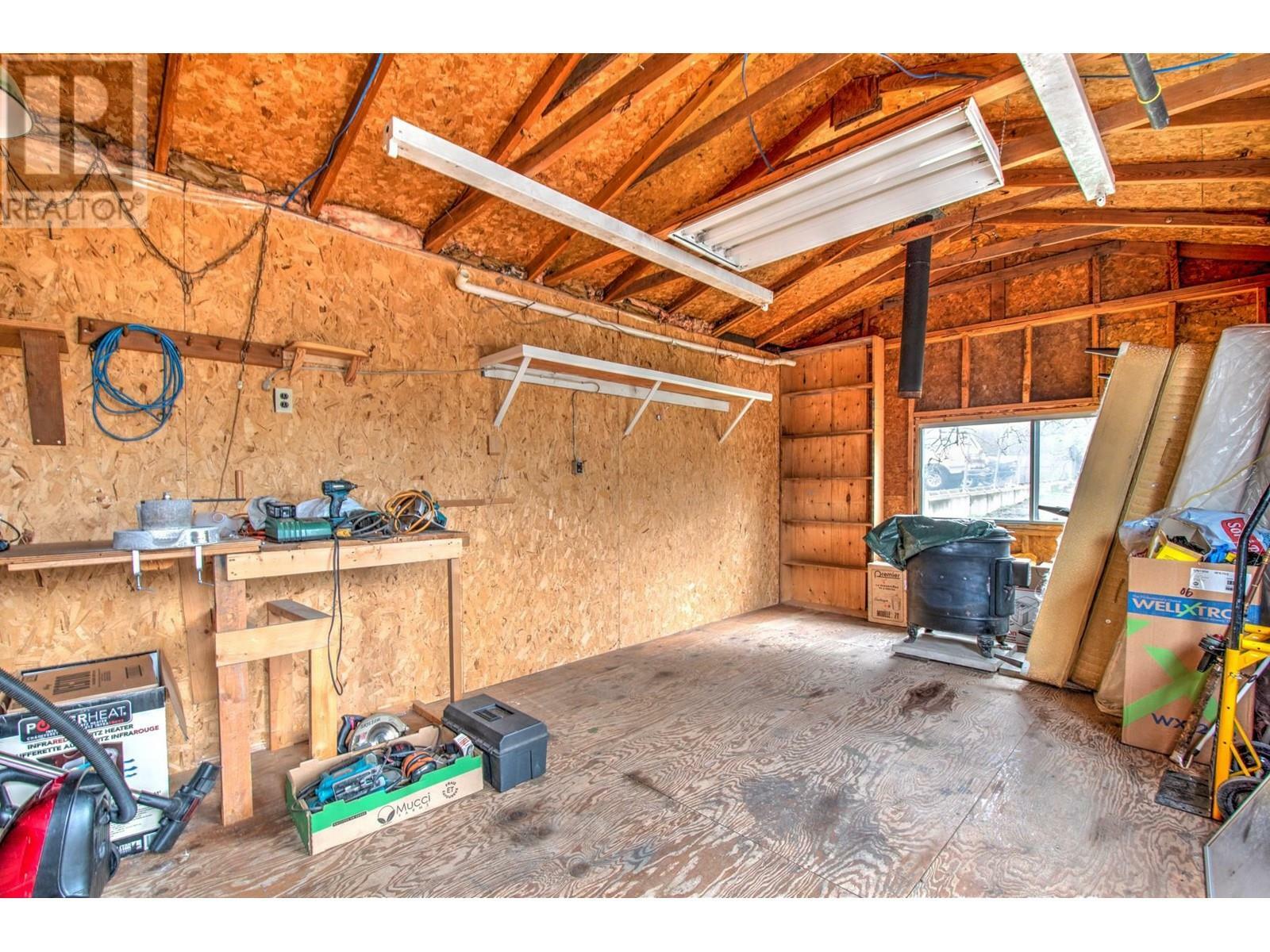 VERNON, British Columbia, V1B 3R3, CA, 3 Bedrooms Bedrooms, ,1 BathroomBathrooms,Residential,For Sale,1885937