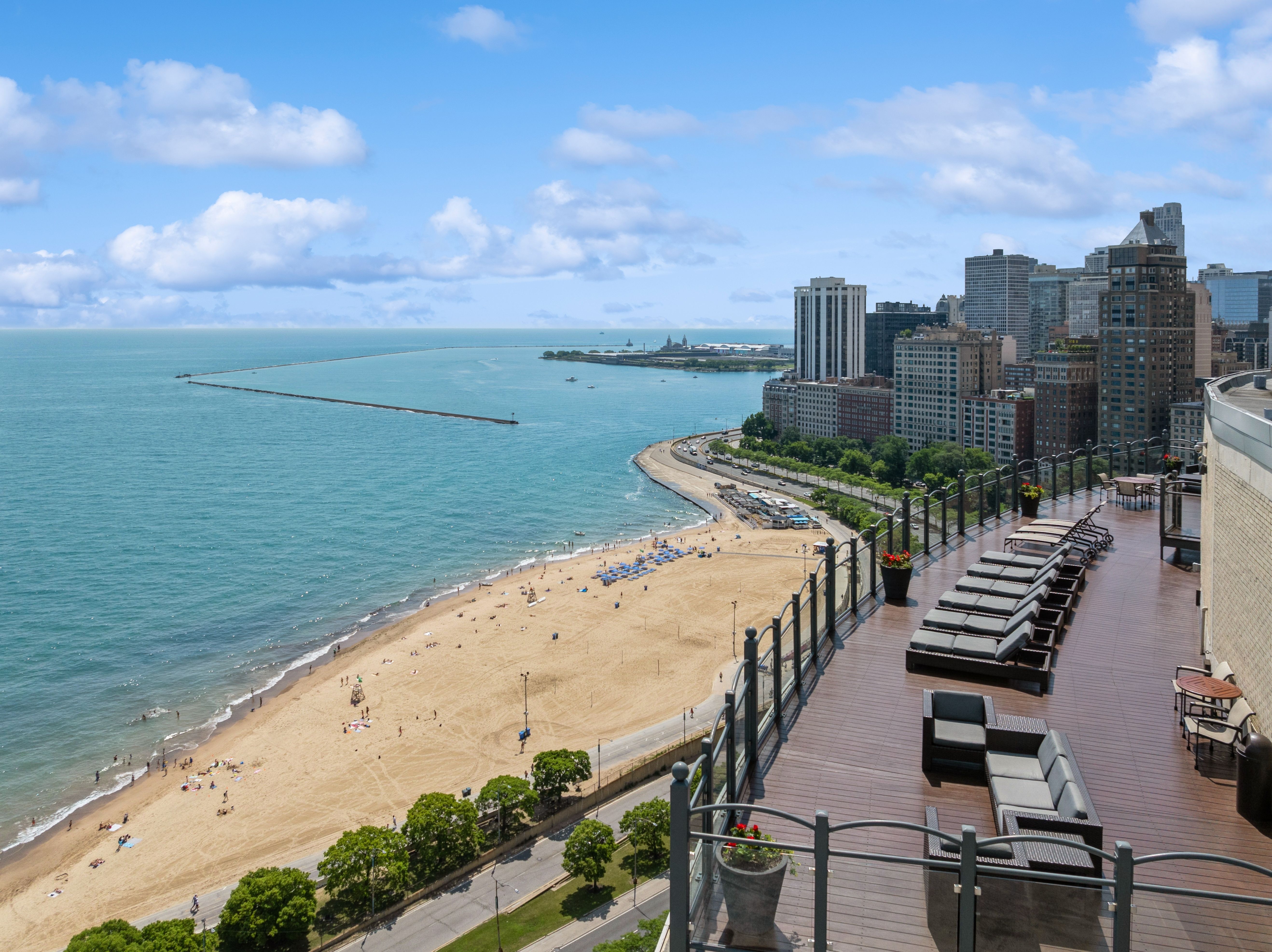  A Rare Fusion of Expansive Space, Timeless Elegance, and Lovely Views - 物件實景
