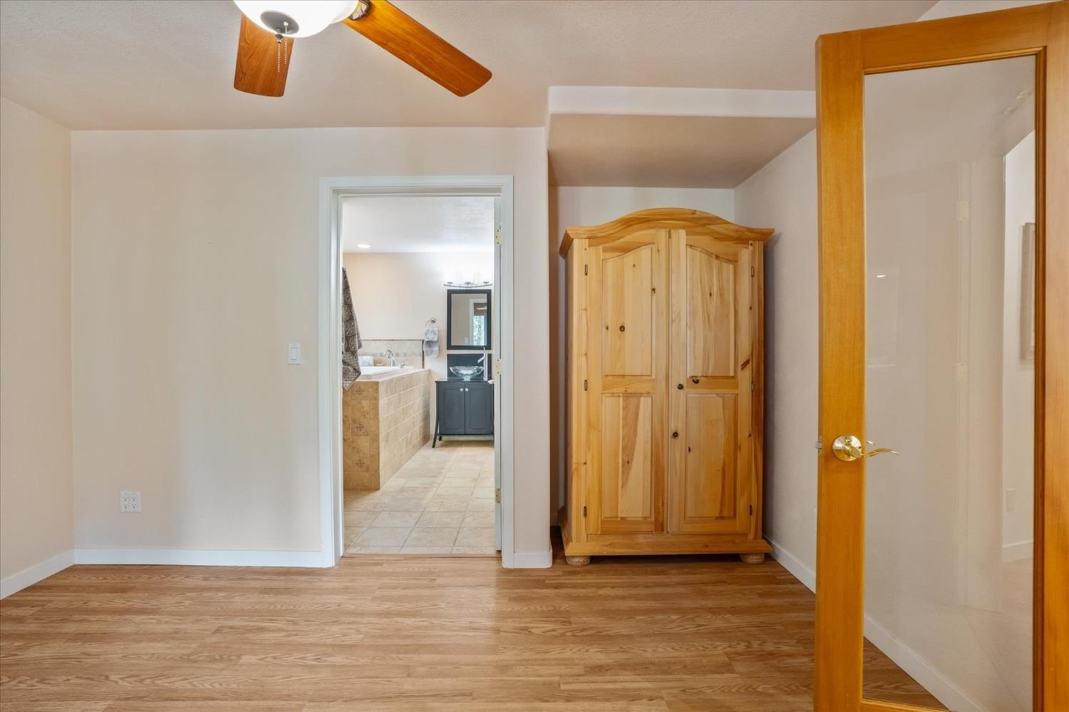 Arnold, California, 95223, United States, 3 Bedrooms Bedrooms, ,4 BathroomsBathrooms,Residential,For Sale,1924050