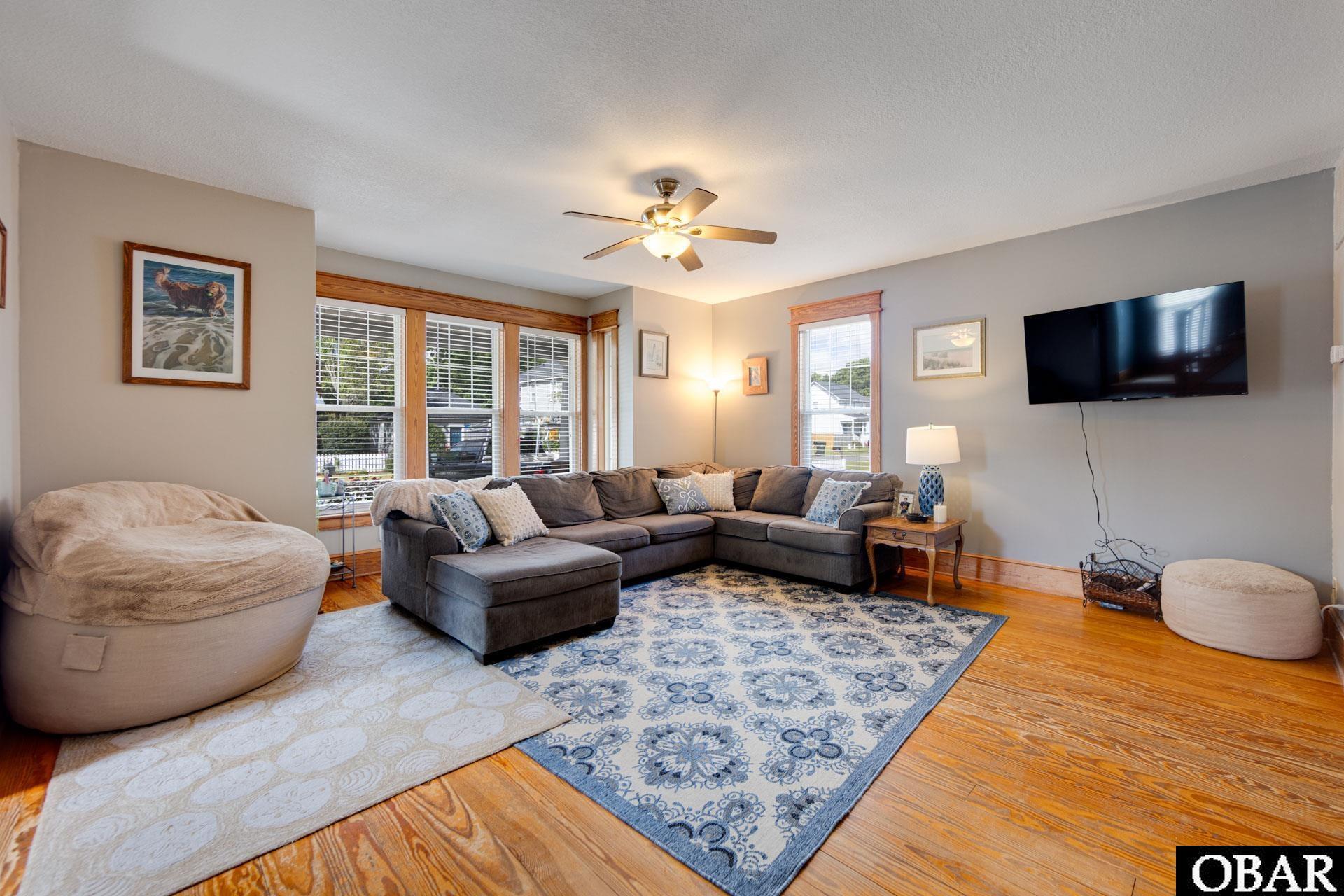 Manteo, North Carolina, 27954, United States, 3 Bedrooms Bedrooms, ,3 BathroomsBathrooms,Residential,For Sale,1939590