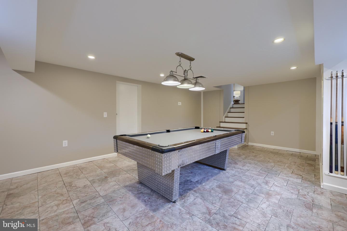 Lancaster, Pennsylvania, 17601, United States, 4 Bedrooms Bedrooms, ,3 BathroomsBathrooms,Residential,For Sale,1999084