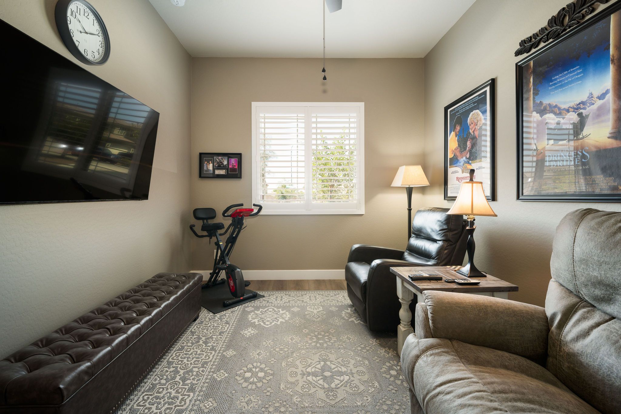  8562 W Myrtle Avenue¦Glendale, AZ - 物件實景