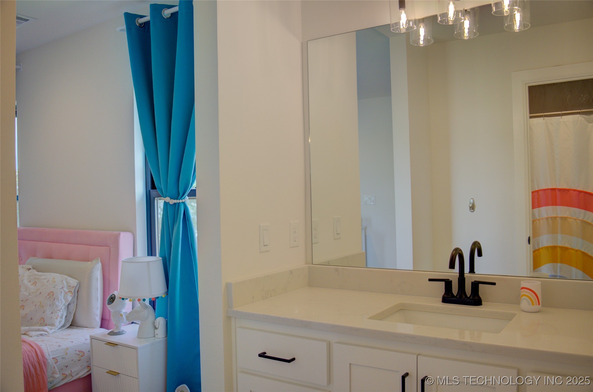 Bixby, Oklahoma, 74008, United States, 4 Bedrooms Bedrooms, ,3 BathroomsBathrooms,Residential,For Sale,1940434