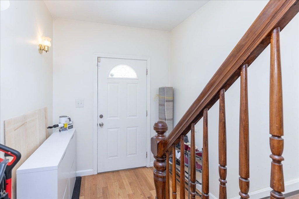 Lowell, Massachusetts, 01854, United States, 3 Bedrooms Bedrooms, ,2 BathroomsBathrooms,Residential,For Sale,1918371