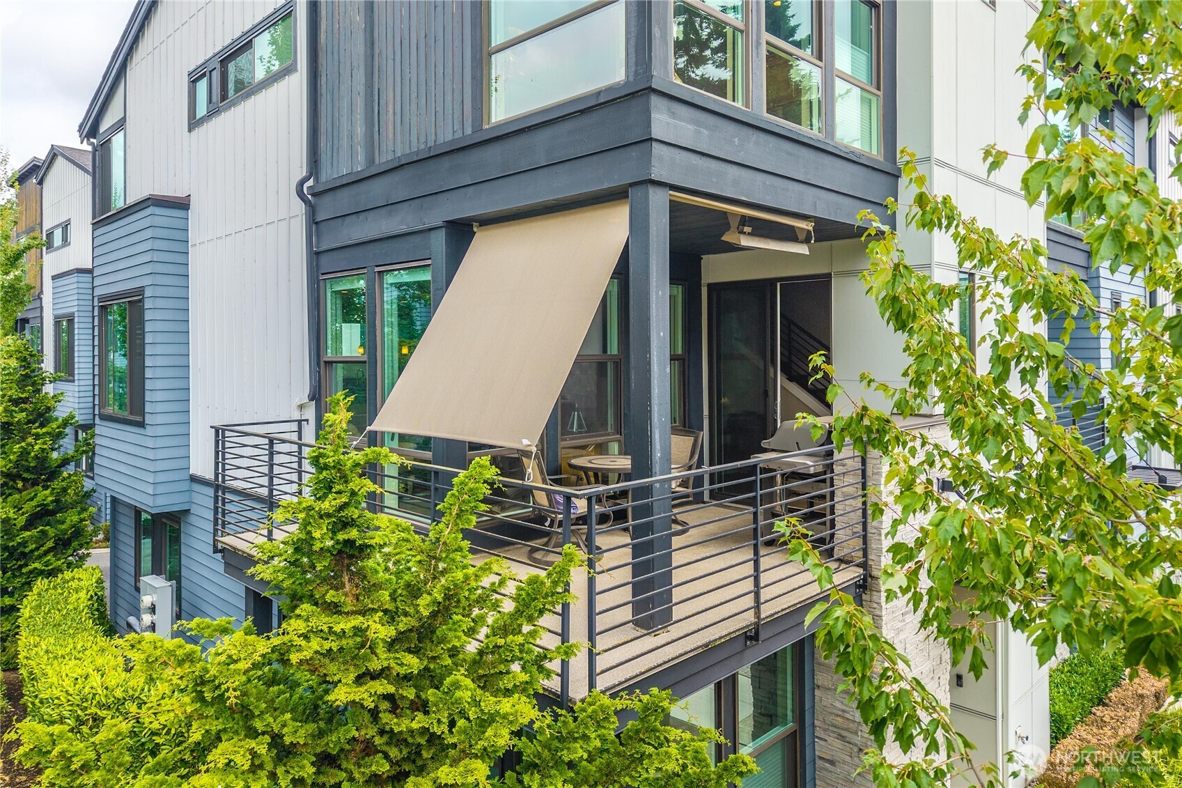 Bothell, Washington, 98011, United States, 4 Bedrooms Bedrooms, ,3 BathroomsBathrooms,Residential,For Sale,1992873