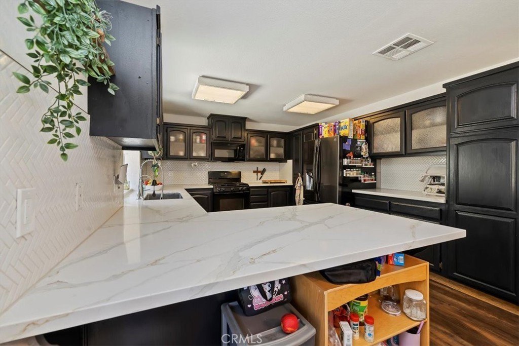 Hesperia, California, 92344, United States, 4 Bedrooms Bedrooms, ,2 BathroomsBathrooms,Residential,For Sale,1992060