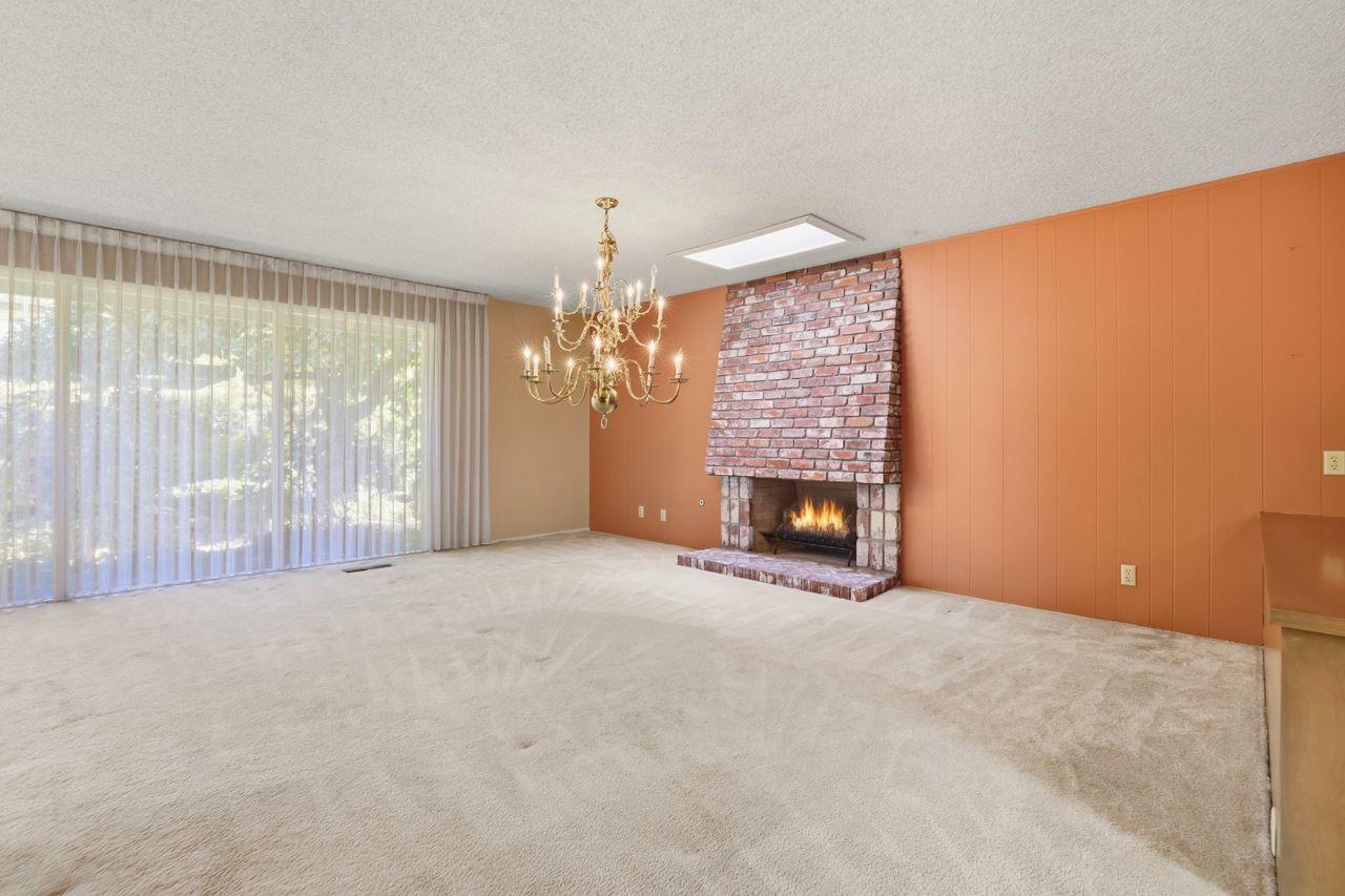 Sacramento, California, 95825, United States, 3 Bedrooms Bedrooms, ,2 BathroomsBathrooms,Residential,For Sale,1964772