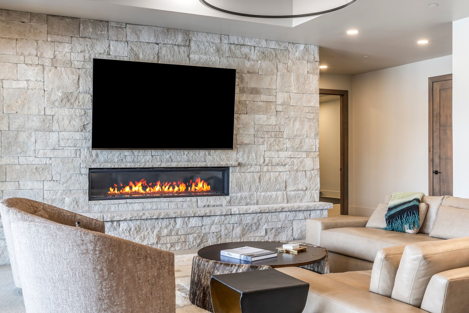  Beautiful Modern Custom Home with Rock Cliff Views at Victory Ranch - 物件實景