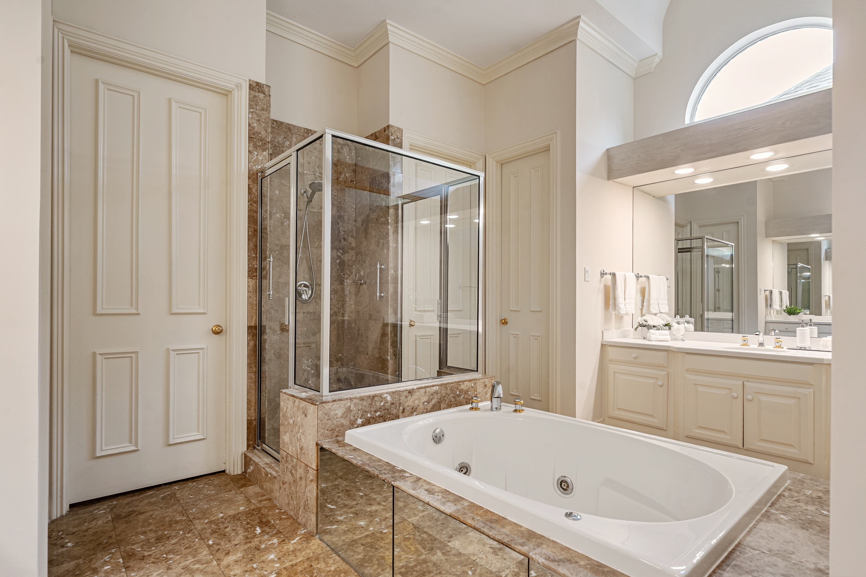  Extraordinary Living Awaits You in Glen Lakes - 物件實景