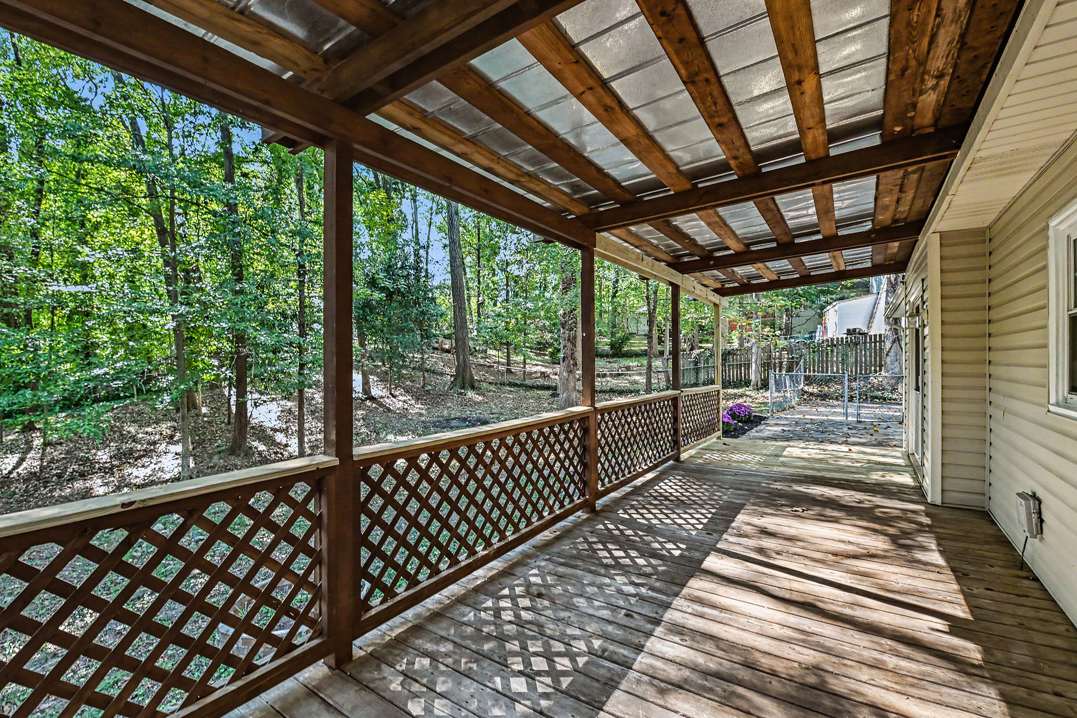  Charming Updated Traditional Home in a Desirable Community - 物件實景