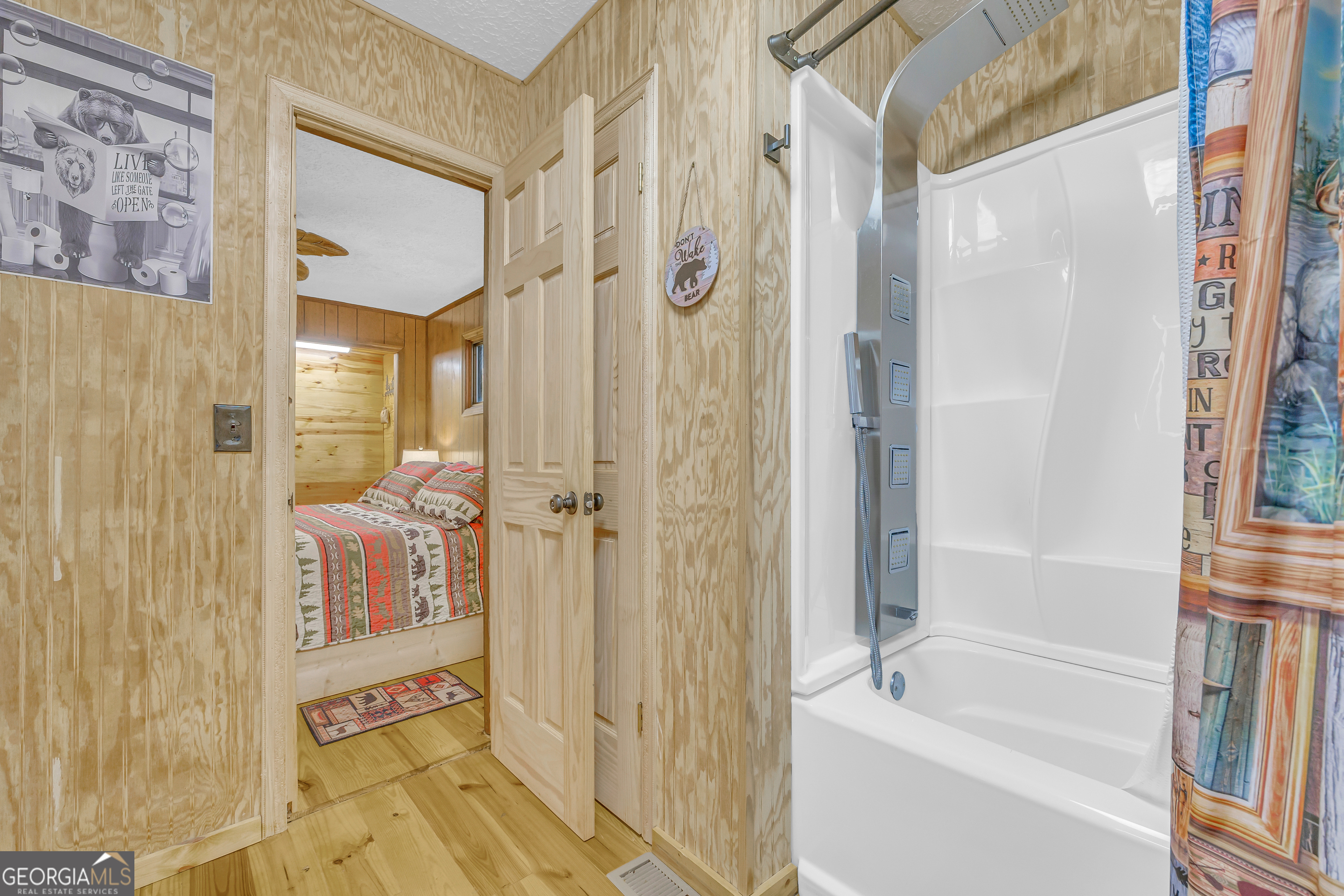 Helen, Georgia, 30545, United States, 3 Bedrooms Bedrooms, ,2 BathroomsBathrooms,Residential,For Sale,1993891