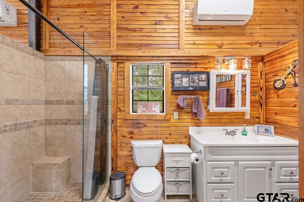 Quitman, Texas, 75783, United States, 3 Bedrooms Bedrooms, ,2 BathroomsBathrooms,Residential,For Sale,1941600