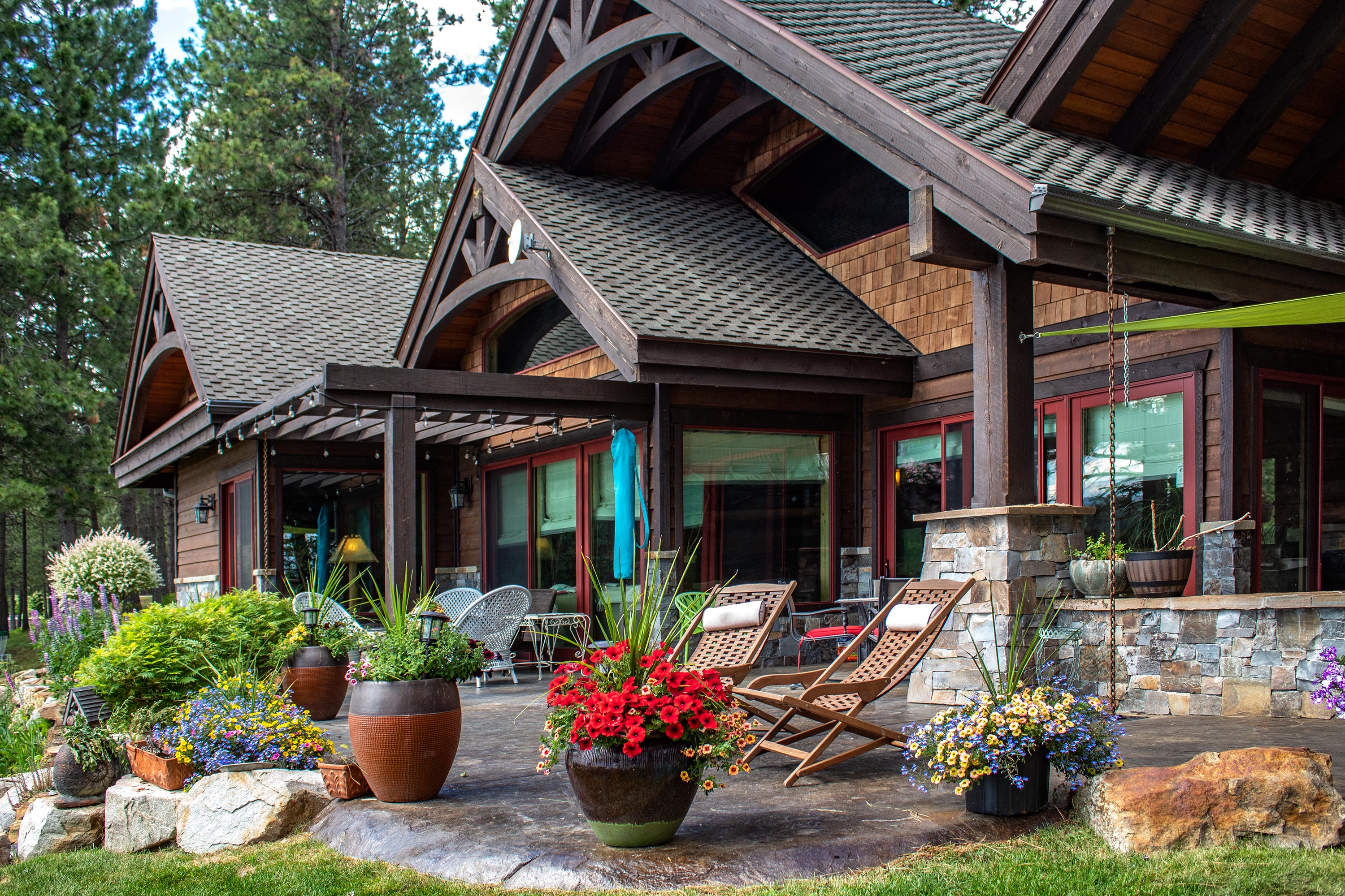 Sandpoint, Idaho, 83864, United States, 2 Bedrooms Bedrooms, ,4 BathroomsBathrooms,Residential,For Sale,1806623