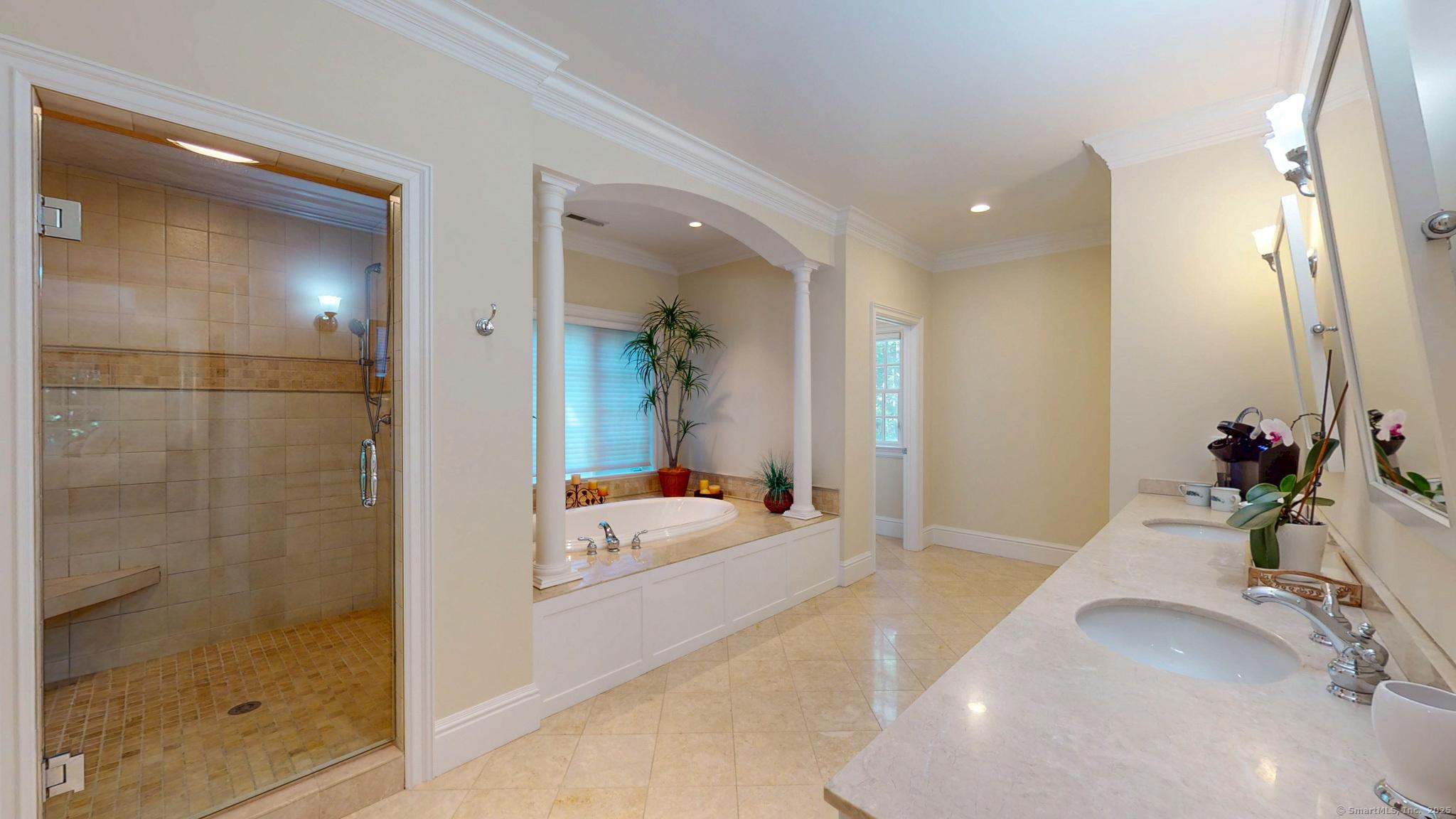 Farmington, Connecticut, 06032, United States, 5 Bedrooms Bedrooms, ,6 BathroomsBathrooms,Residential,For Sale,1943885